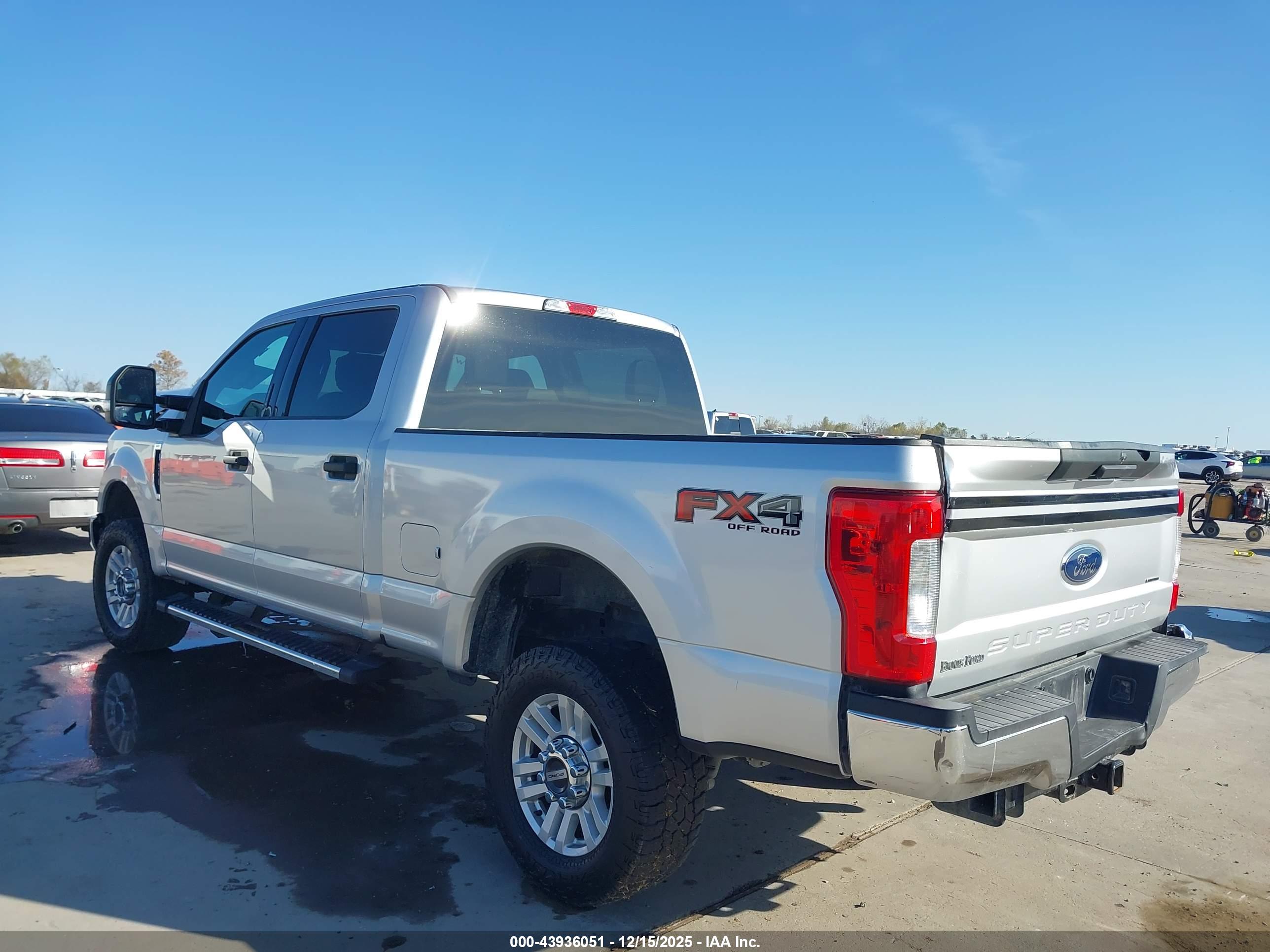 FORD F-250 image 3
