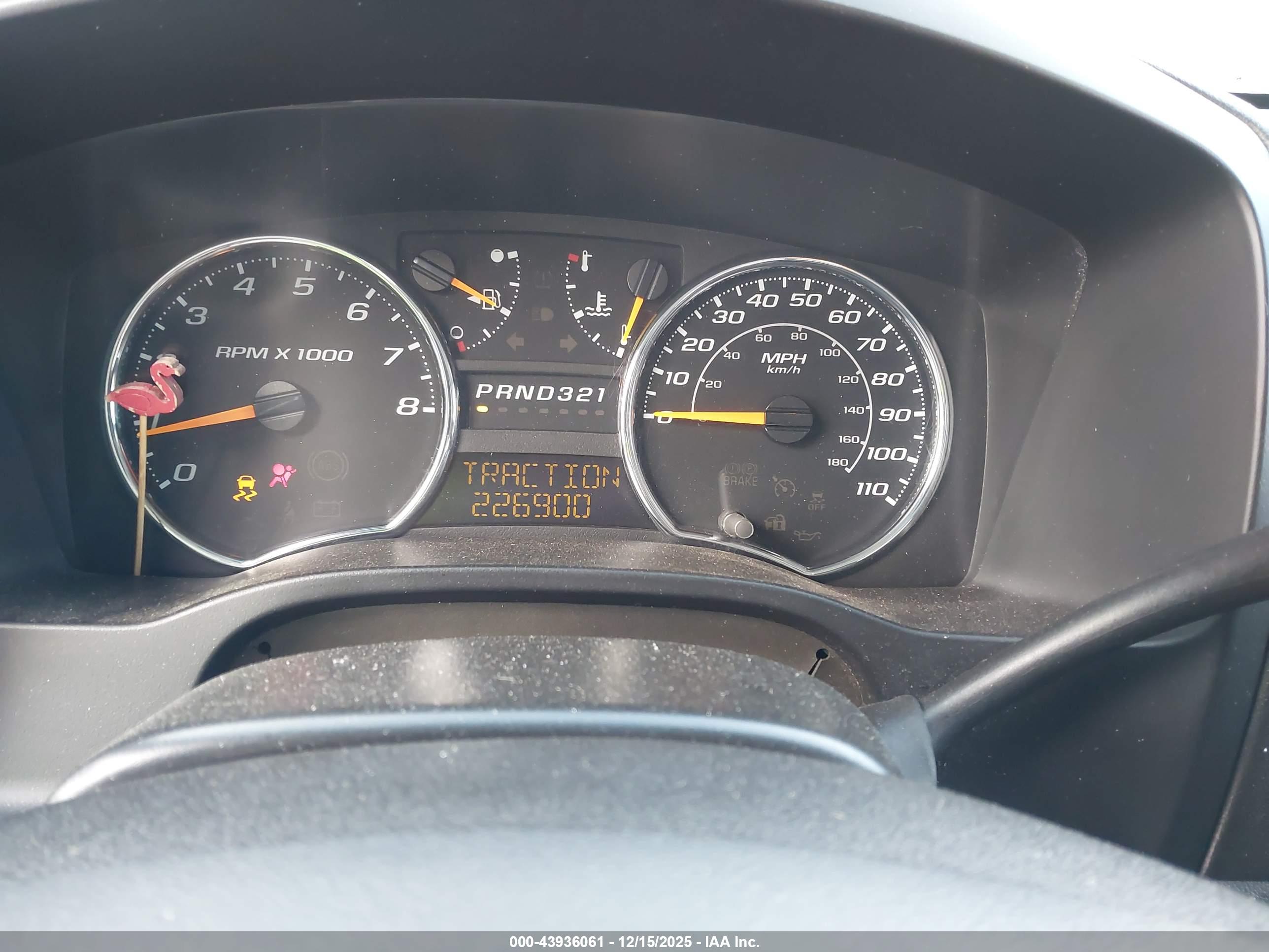 CHEVROLET COLORADO image 7