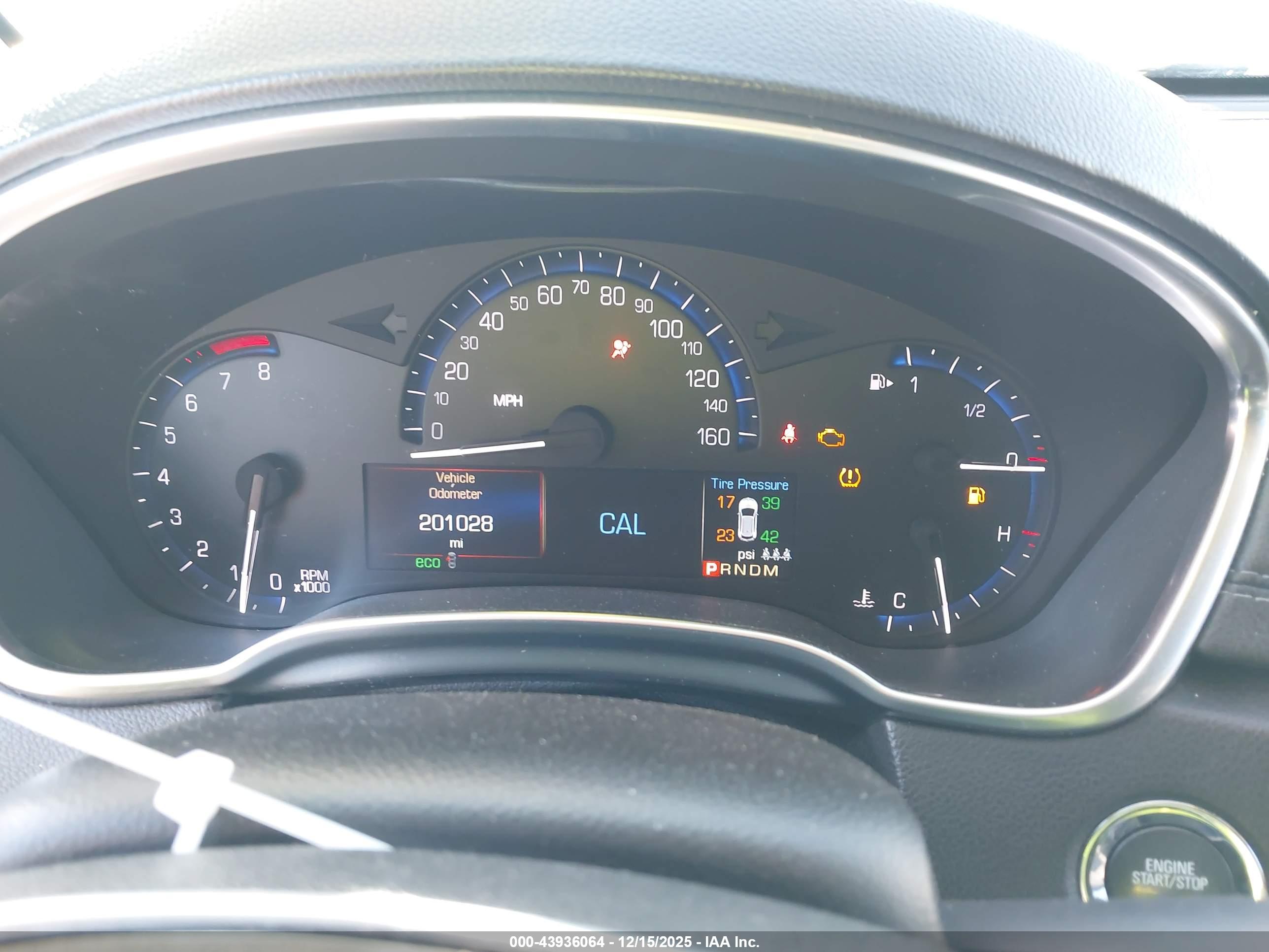 CADILLAC SRX image 7