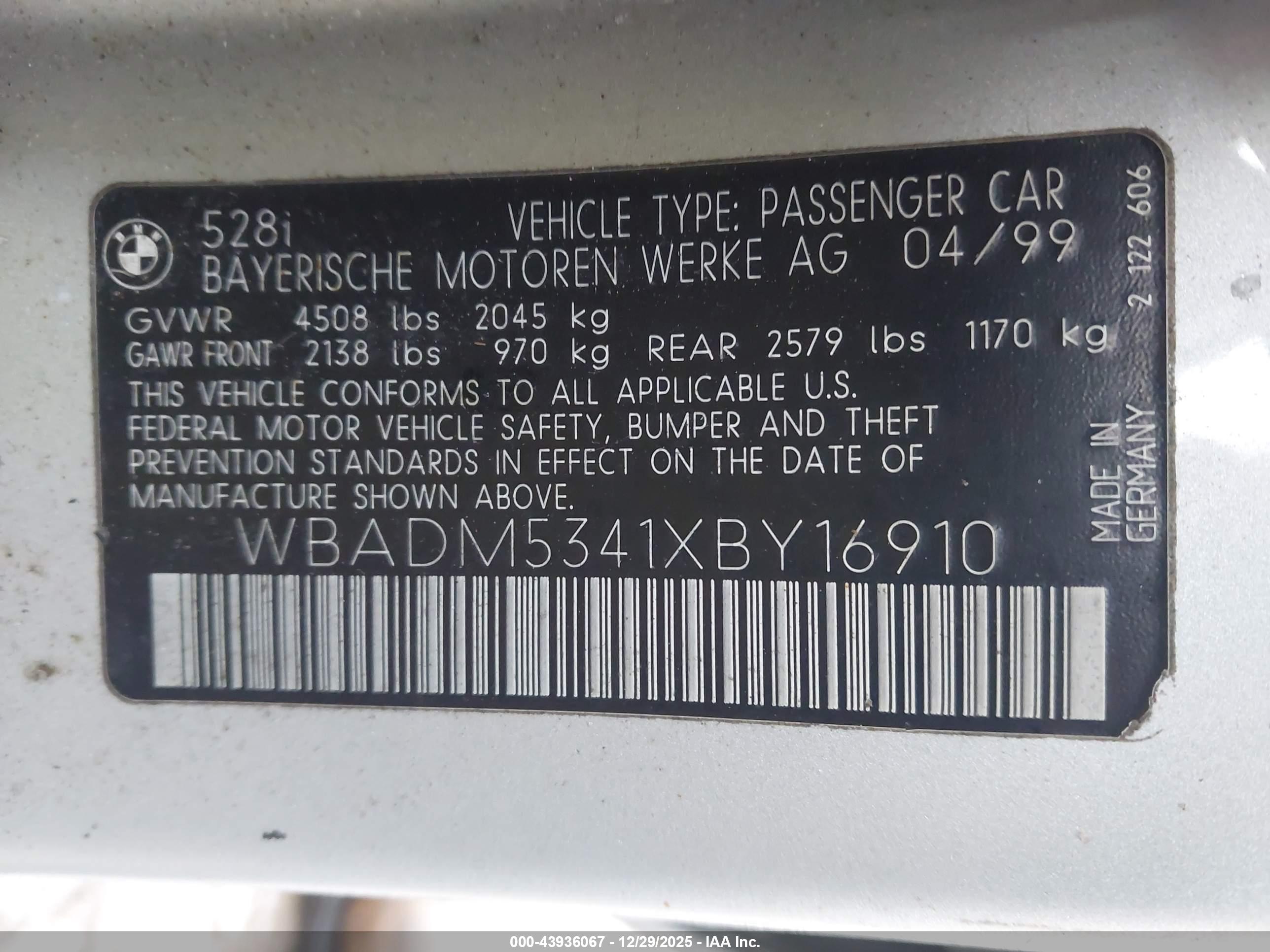 BMW 528I image 9