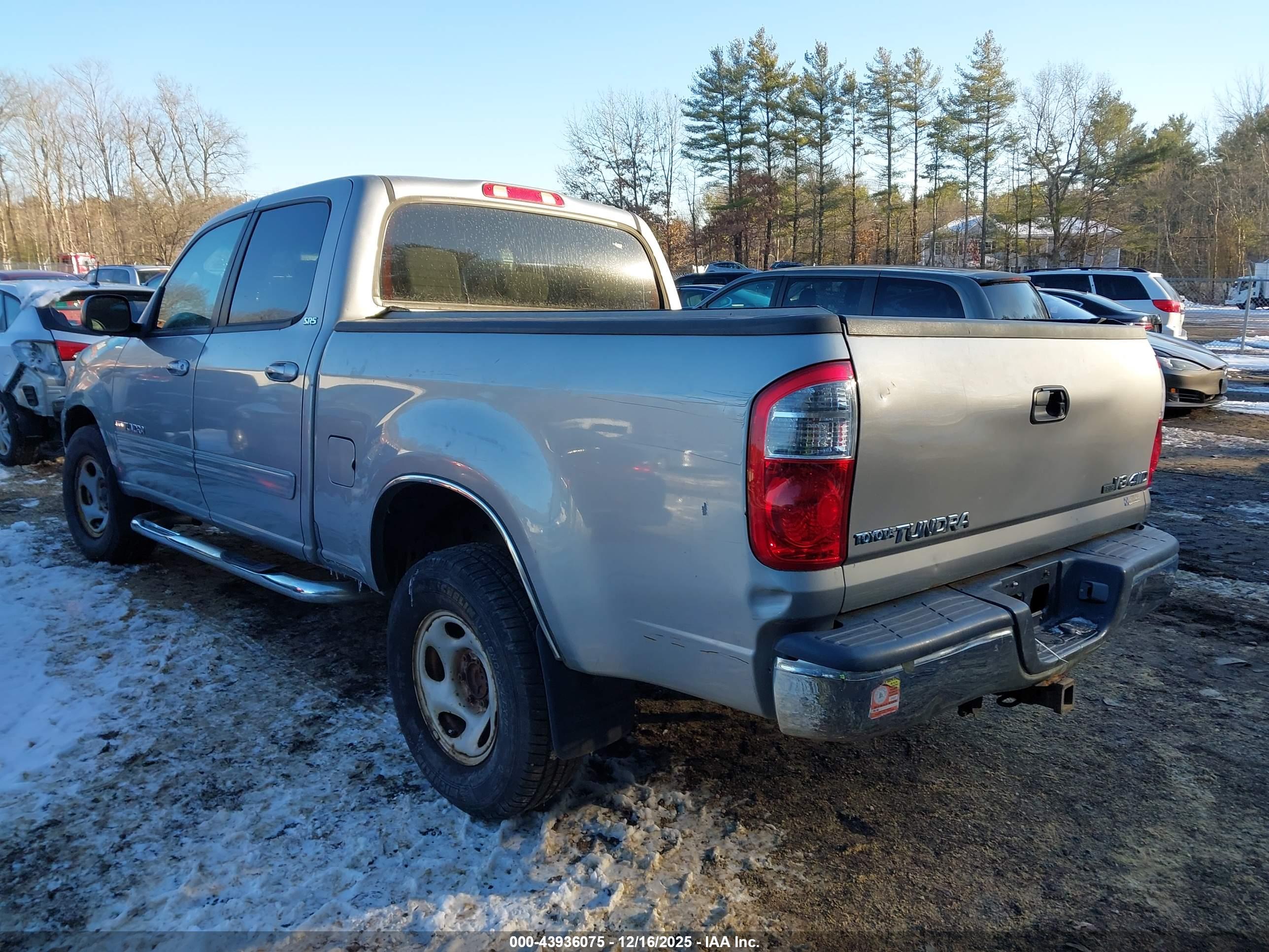 TOYOTA TUNDRA image 3