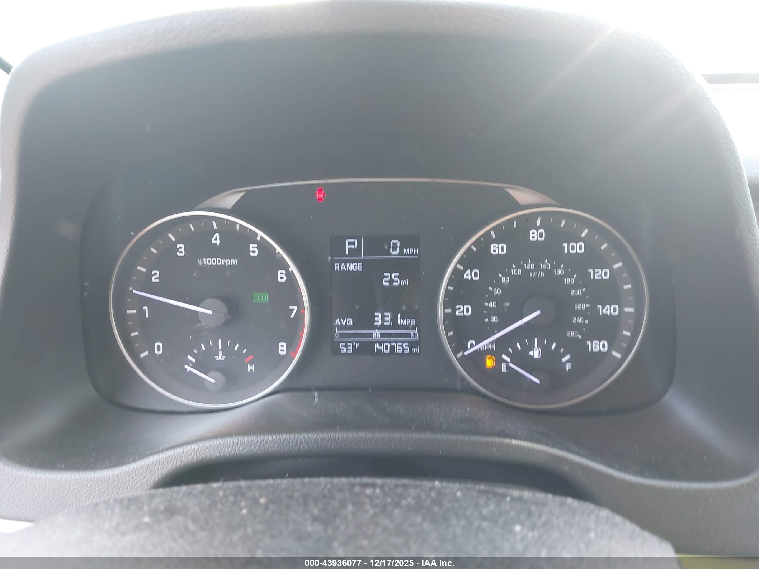 HYUNDAI ELANTRA image 7
