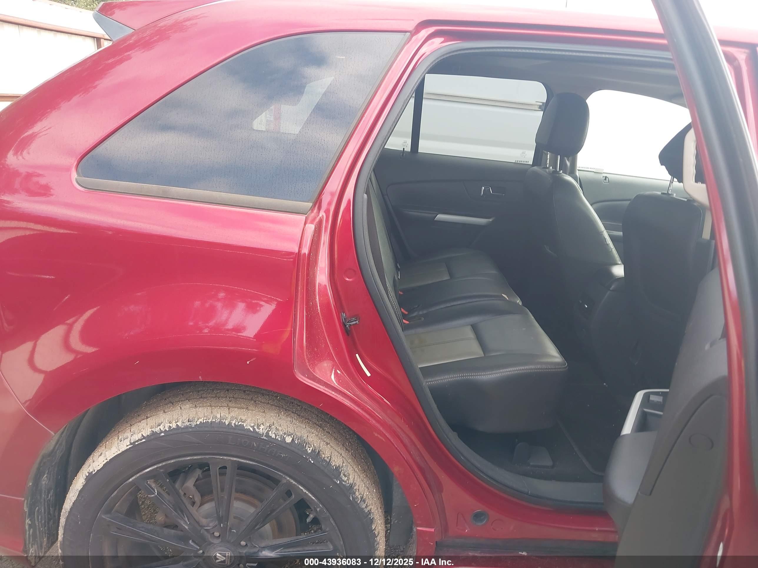 FORD EDGE image 8