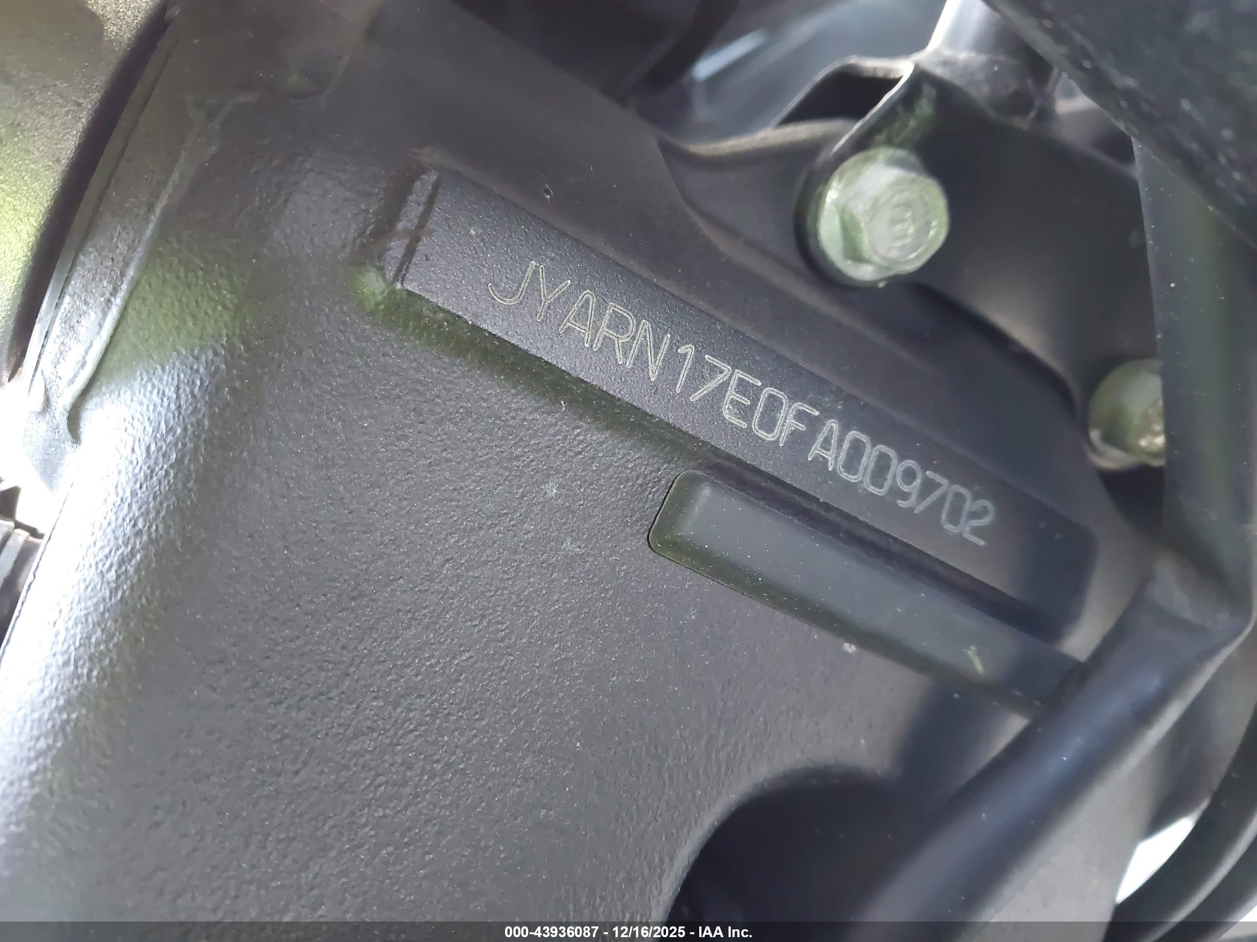 YAMAHA FZ1 image 10