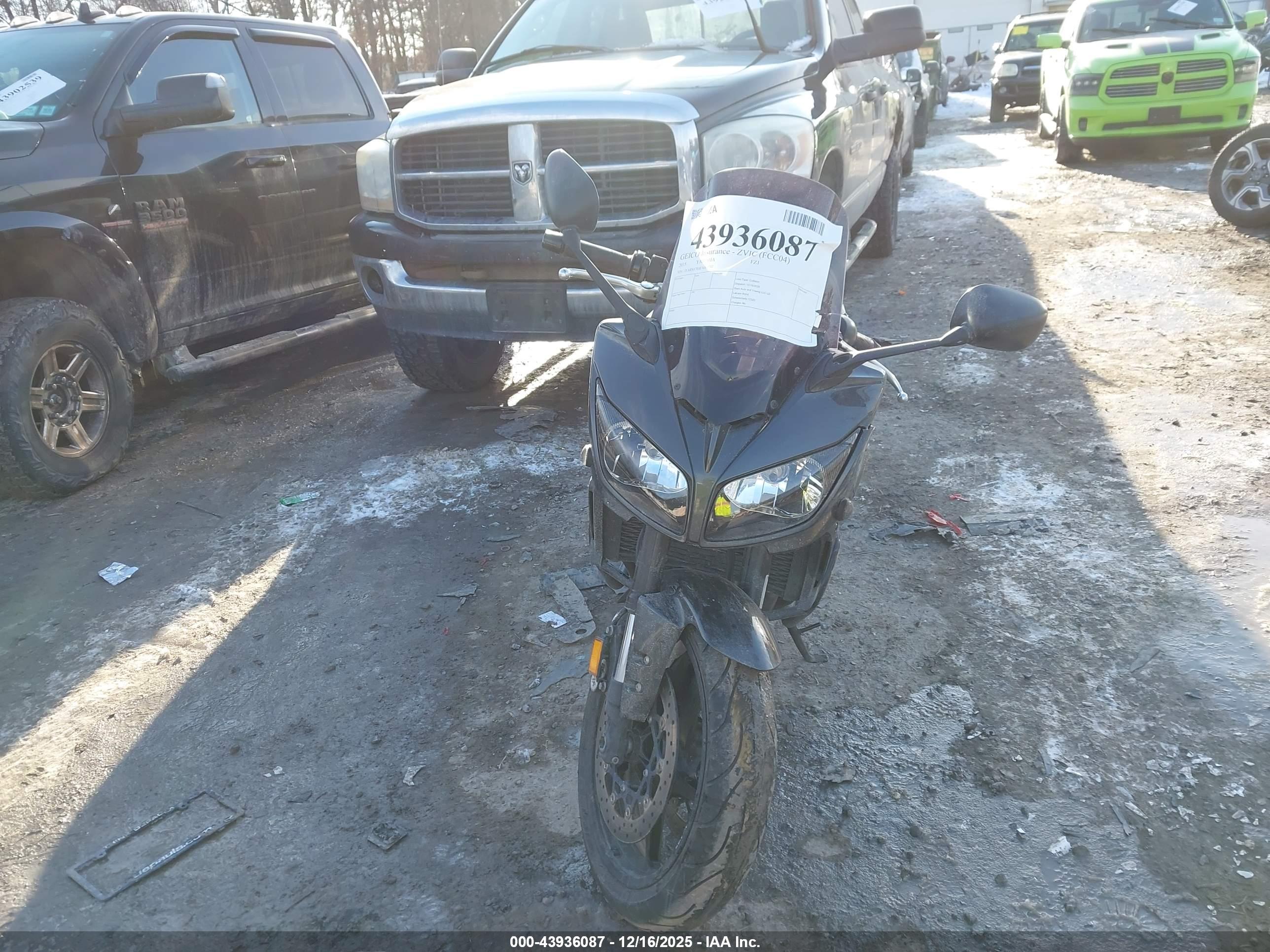 YAMAHA FZ1 image 5