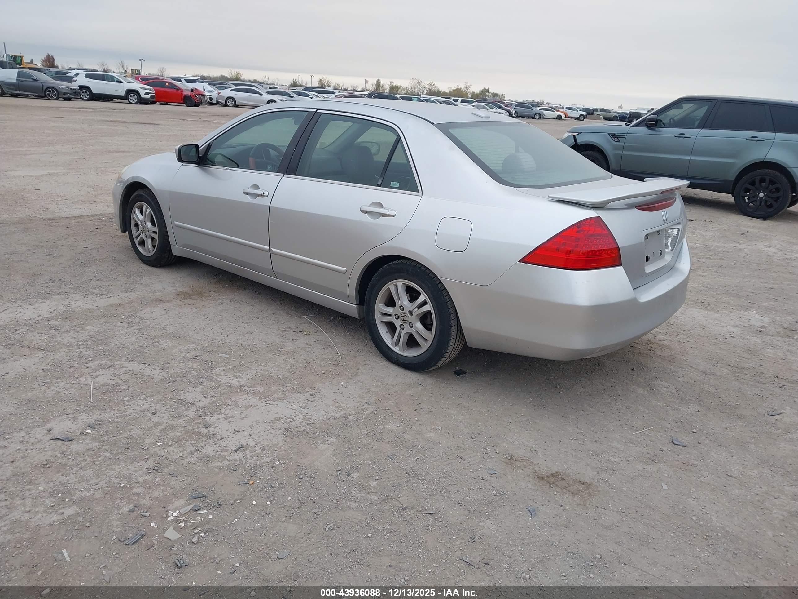 HONDA ACCORD image 3
