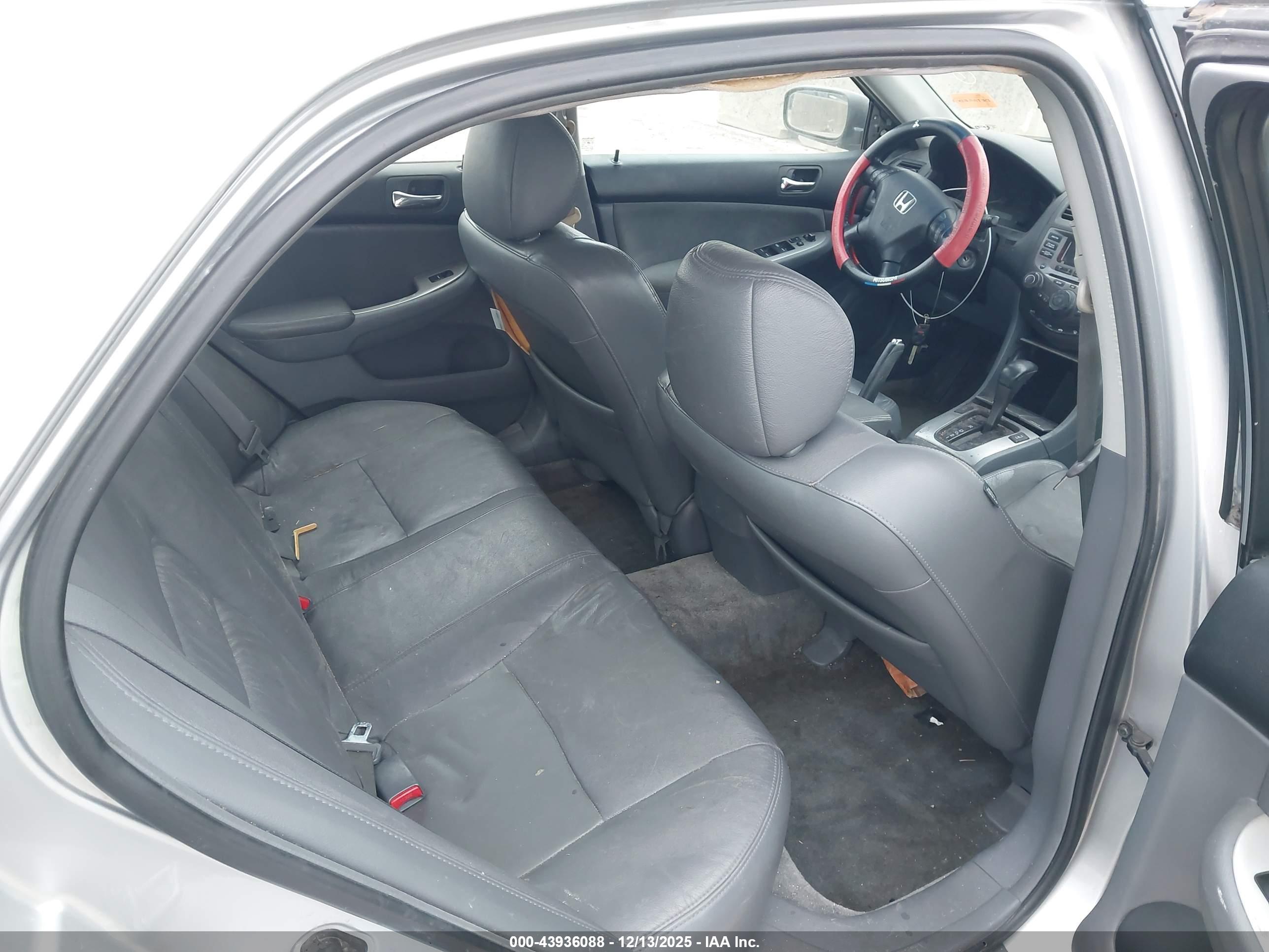 HONDA ACCORD image 8