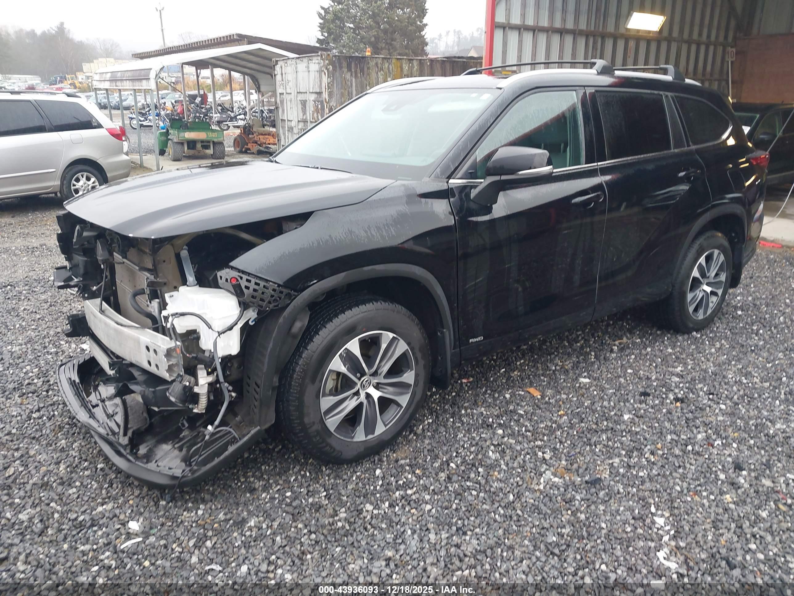 TOYOTA HIGHLANDER image 2