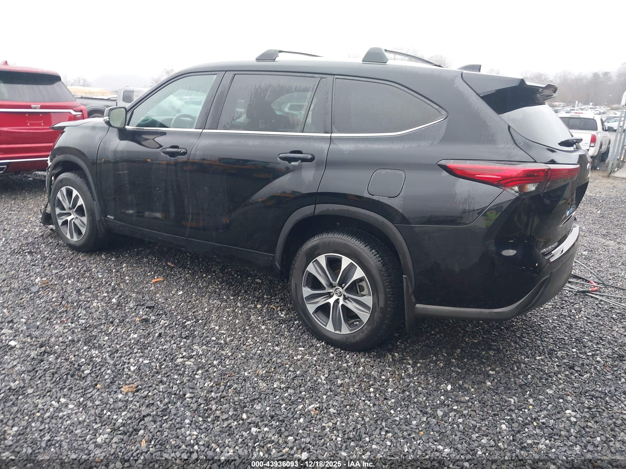 TOYOTA HIGHLANDER image 3