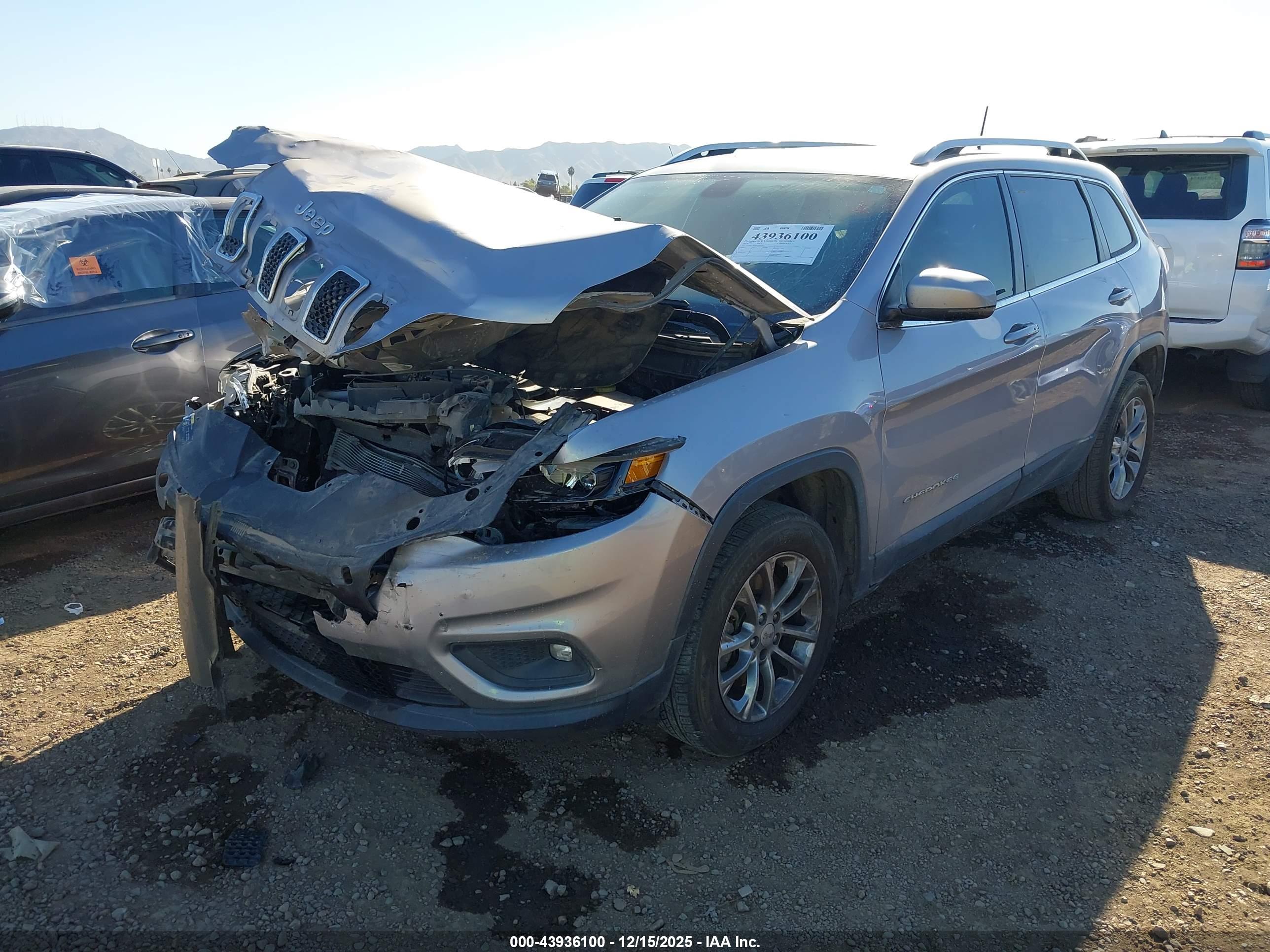JEEP CHEROKEE image 2