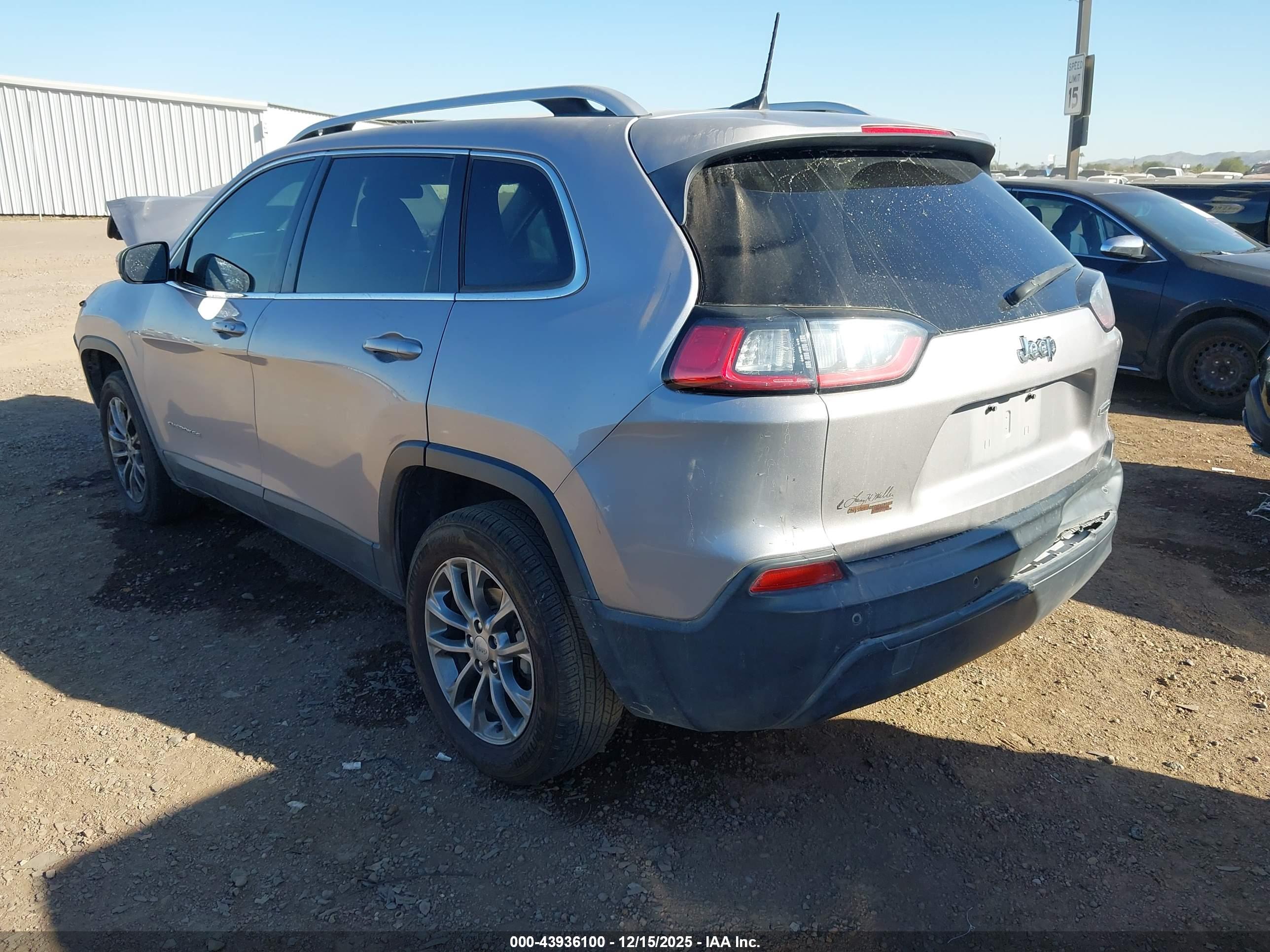 JEEP CHEROKEE image 3