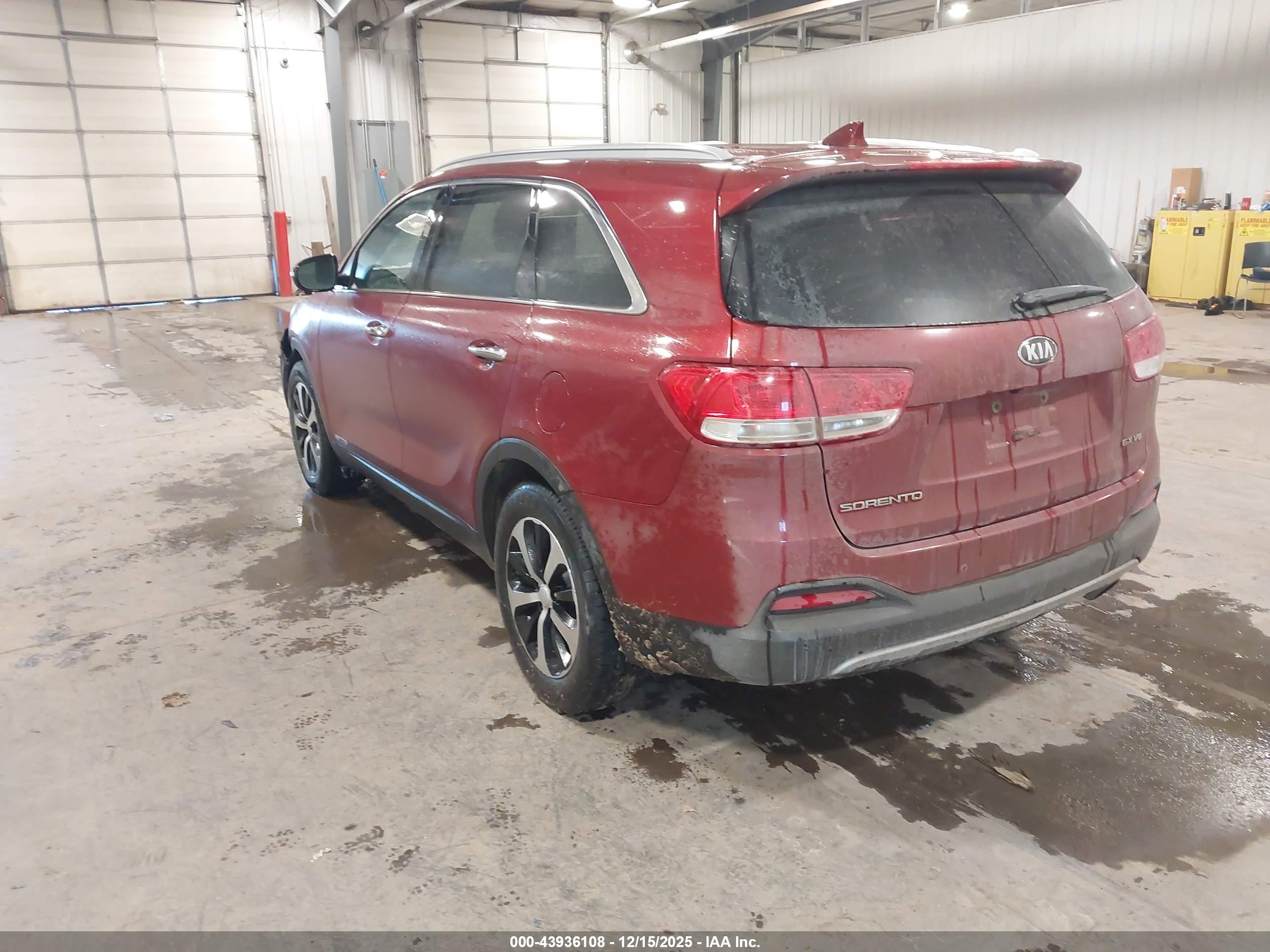 KIA SORENTO image 3