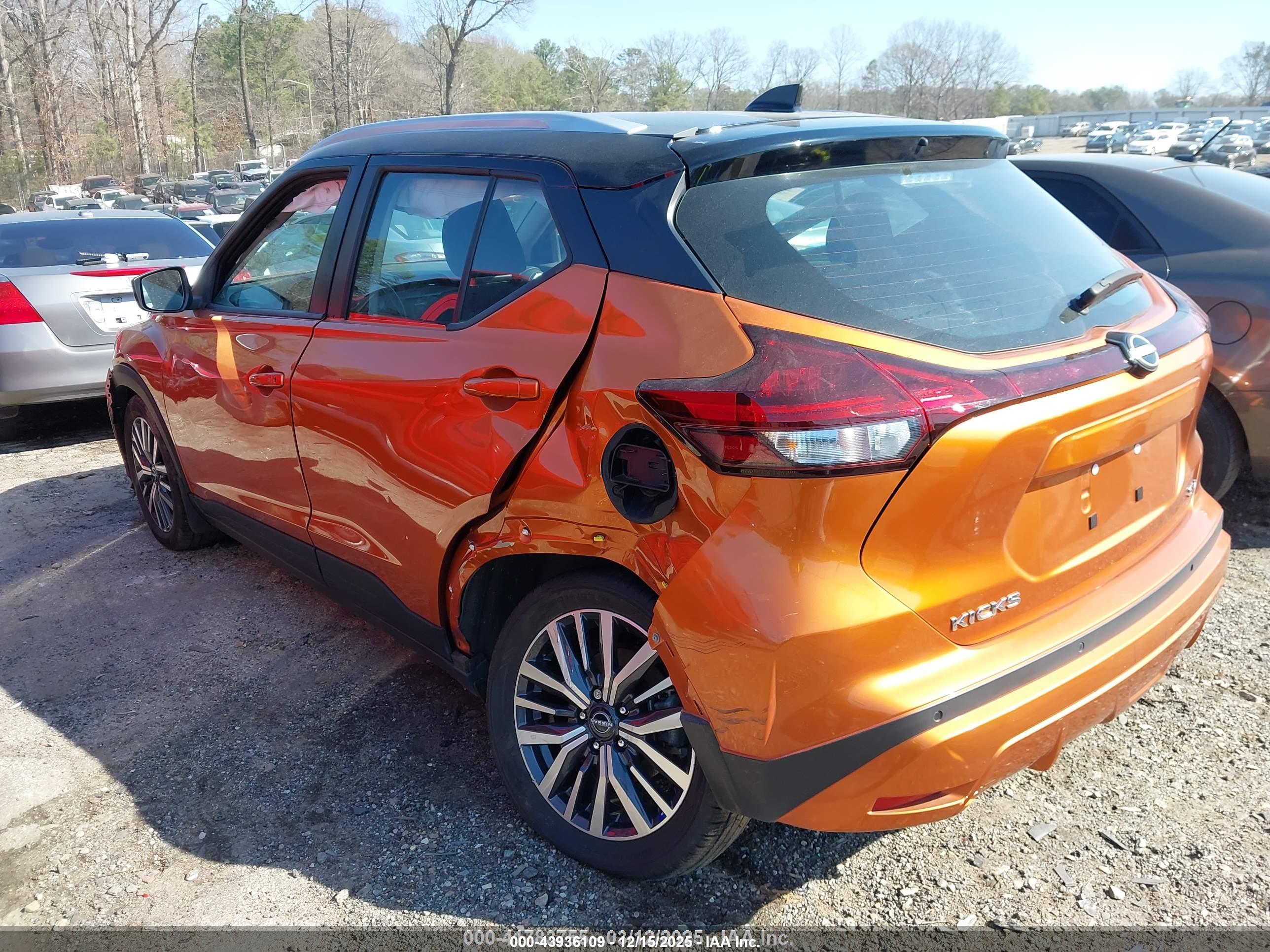 NISSAN KICKS image 6