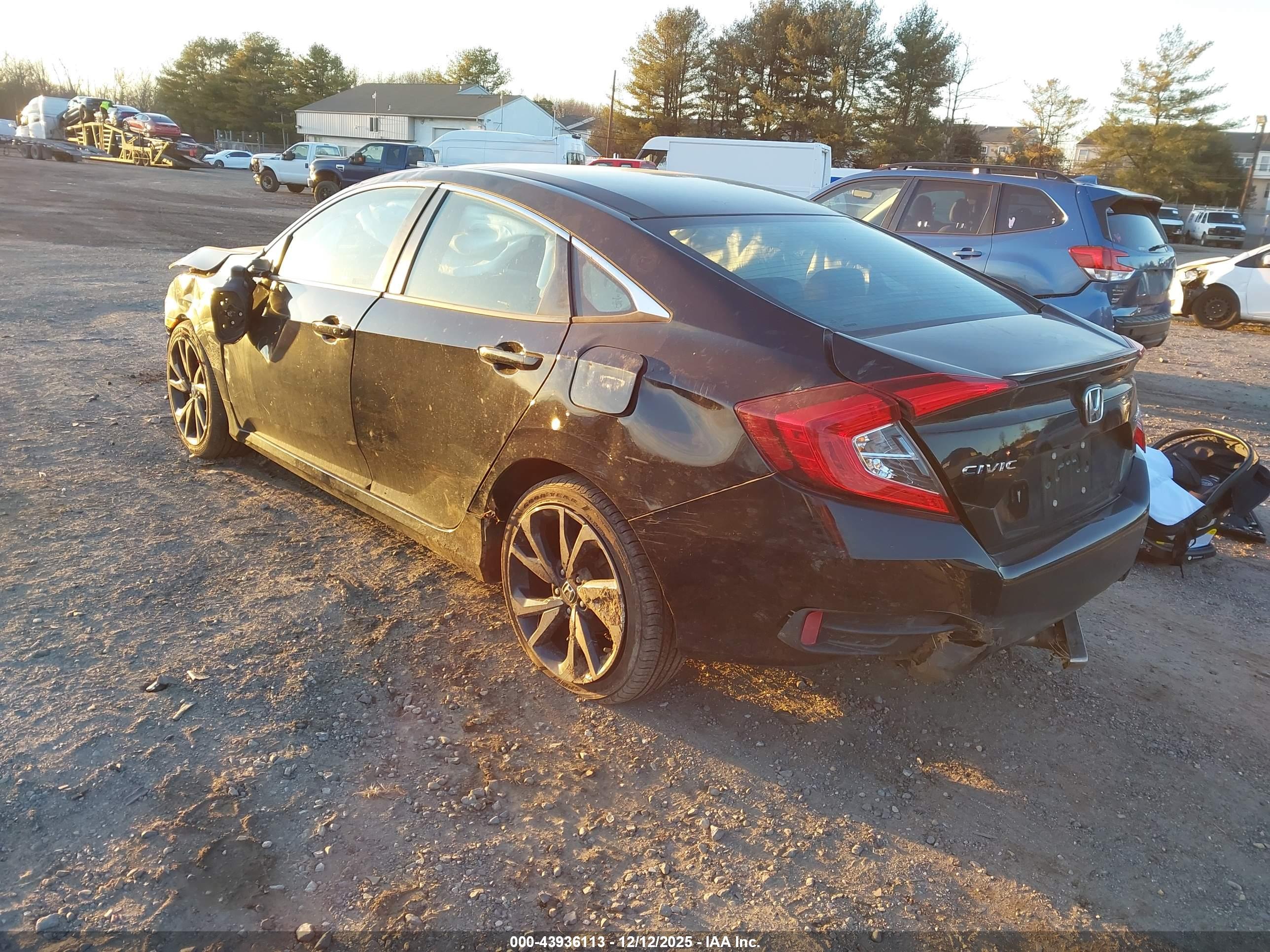 HONDA CIVIC image 3