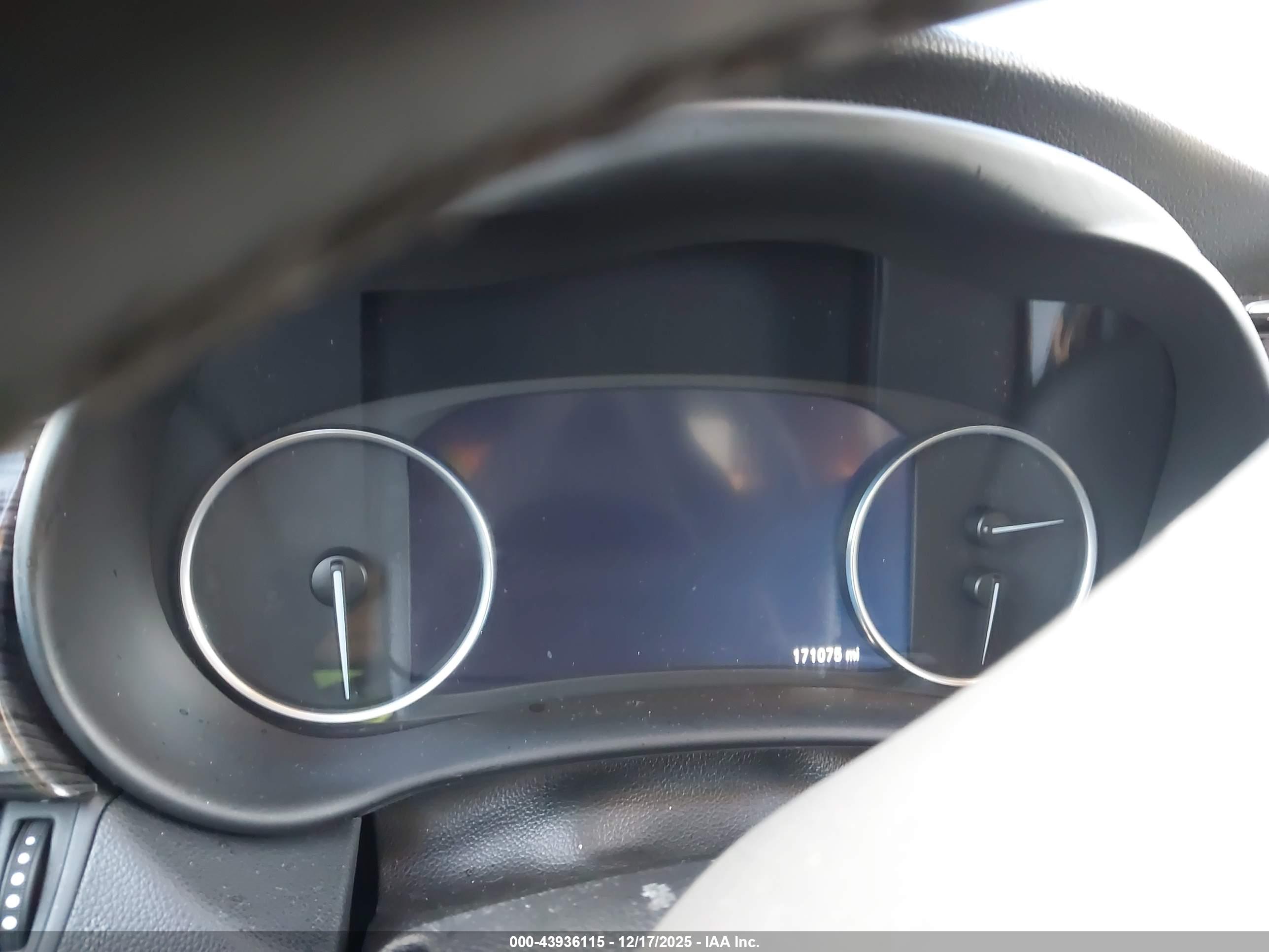 BUICK ENVISION image 7