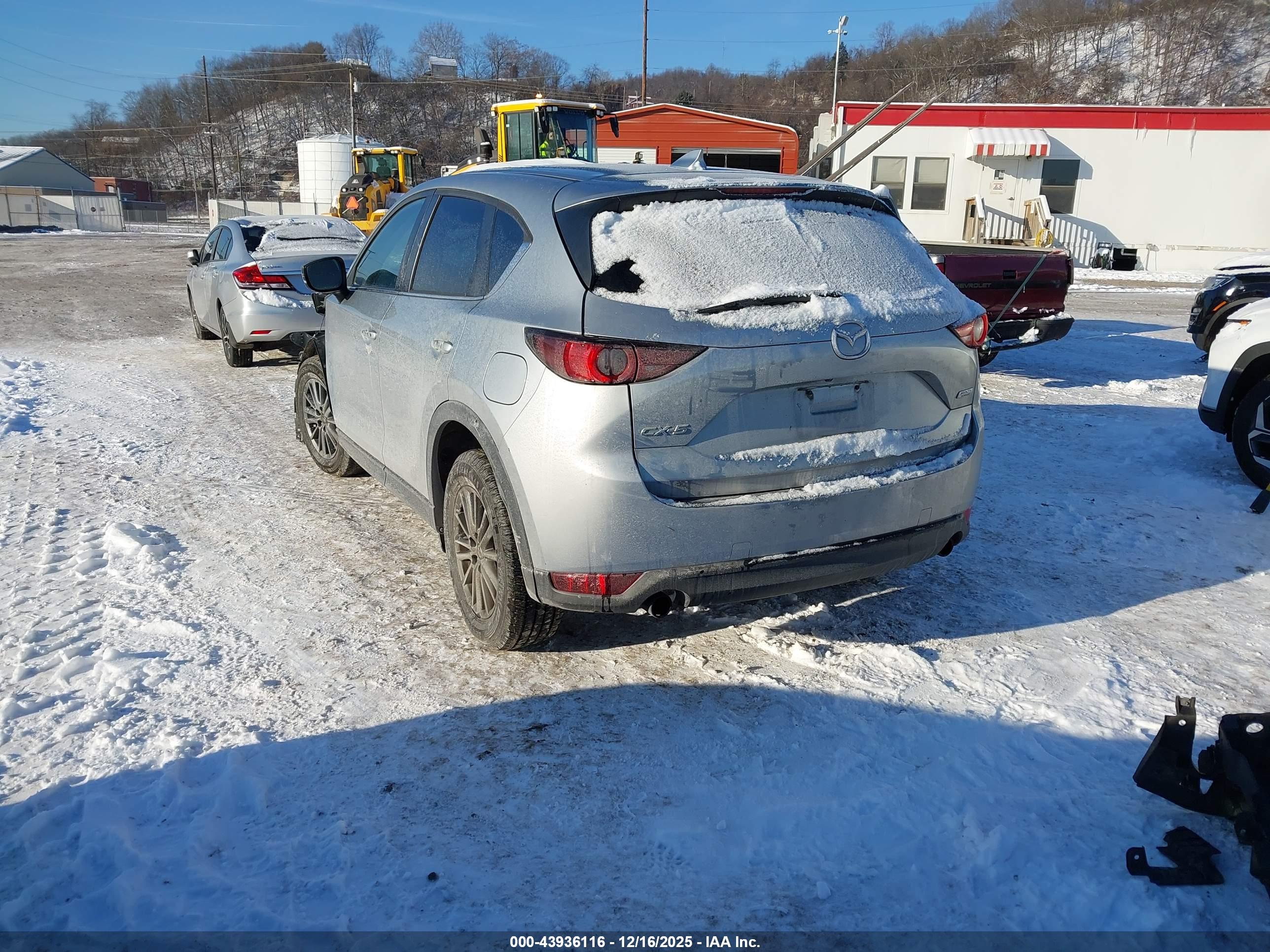 MAZDA CX-5 image 3