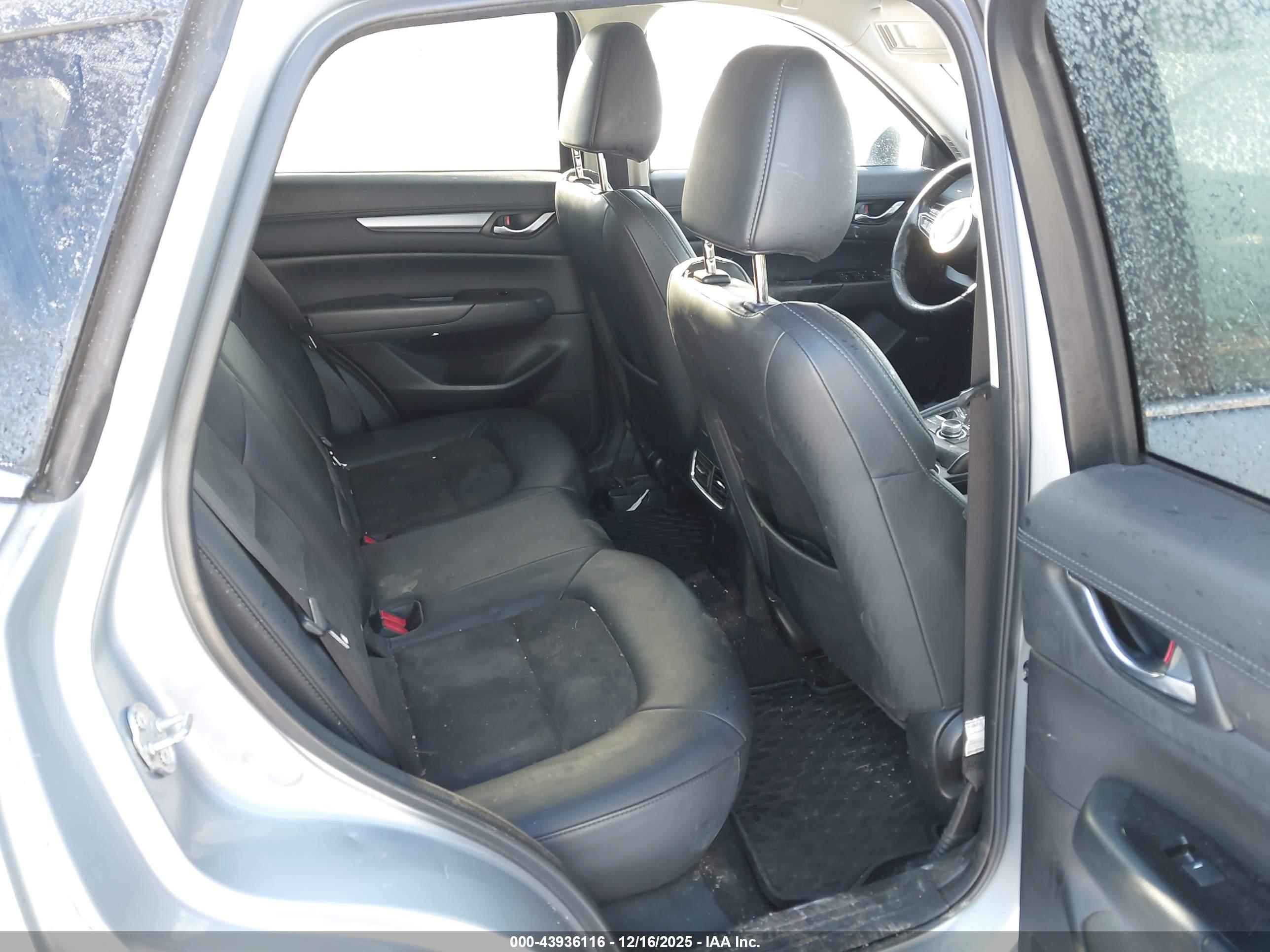 MAZDA CX-5 image 8