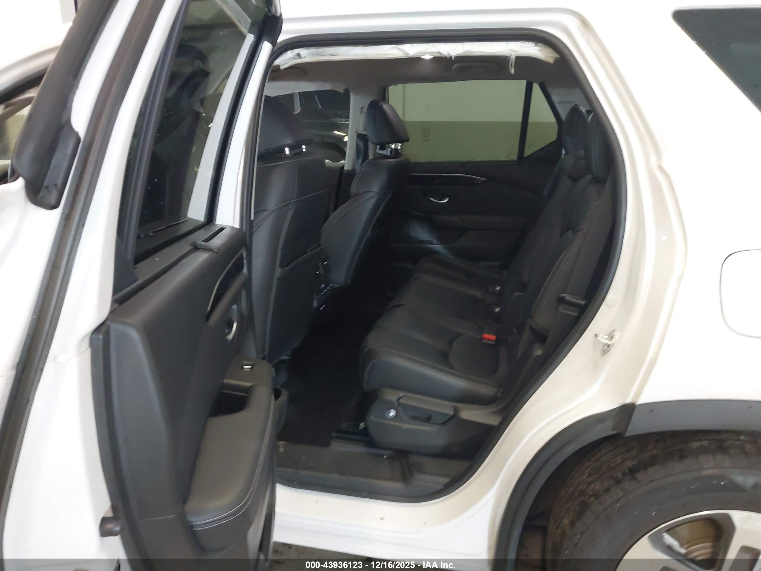 HONDA PILOT image 8