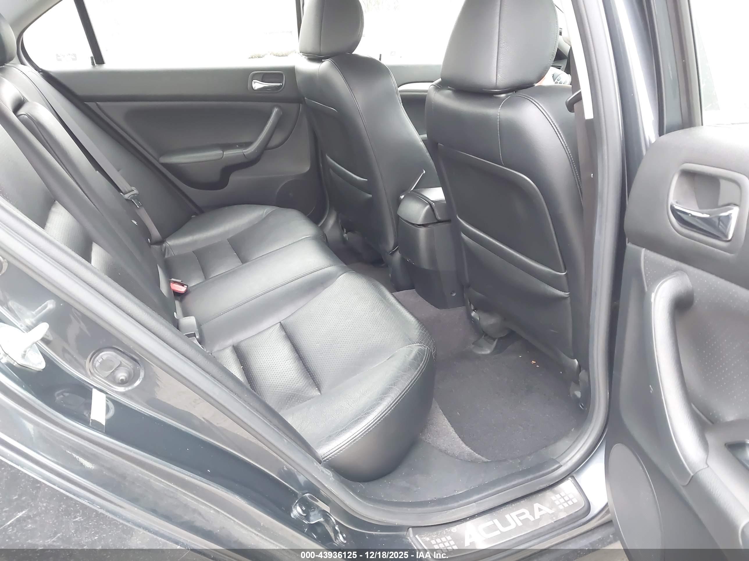 ACURA TSX image 8