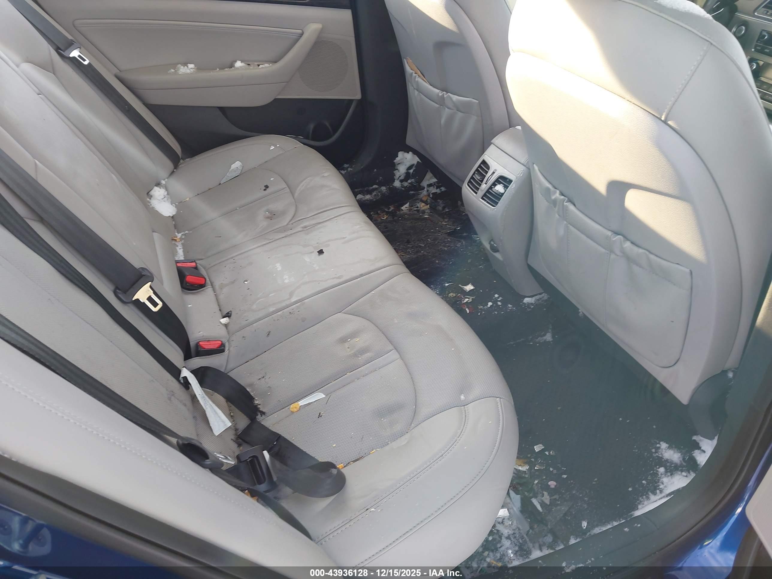 HYUNDAI SONATA image 8