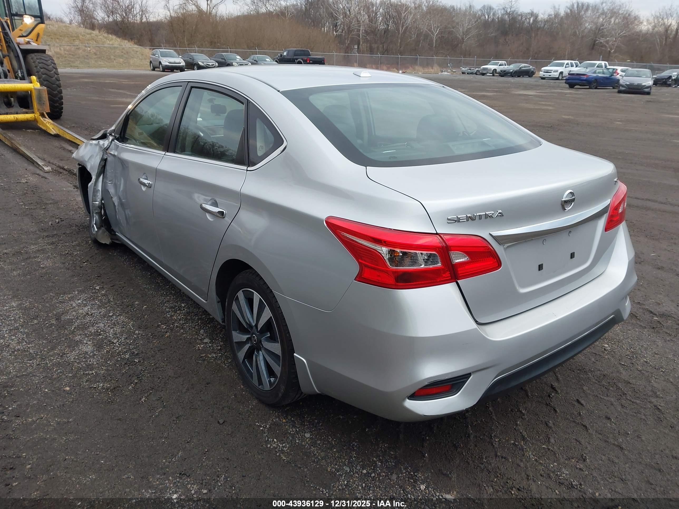 NISSAN SENTRA image 3