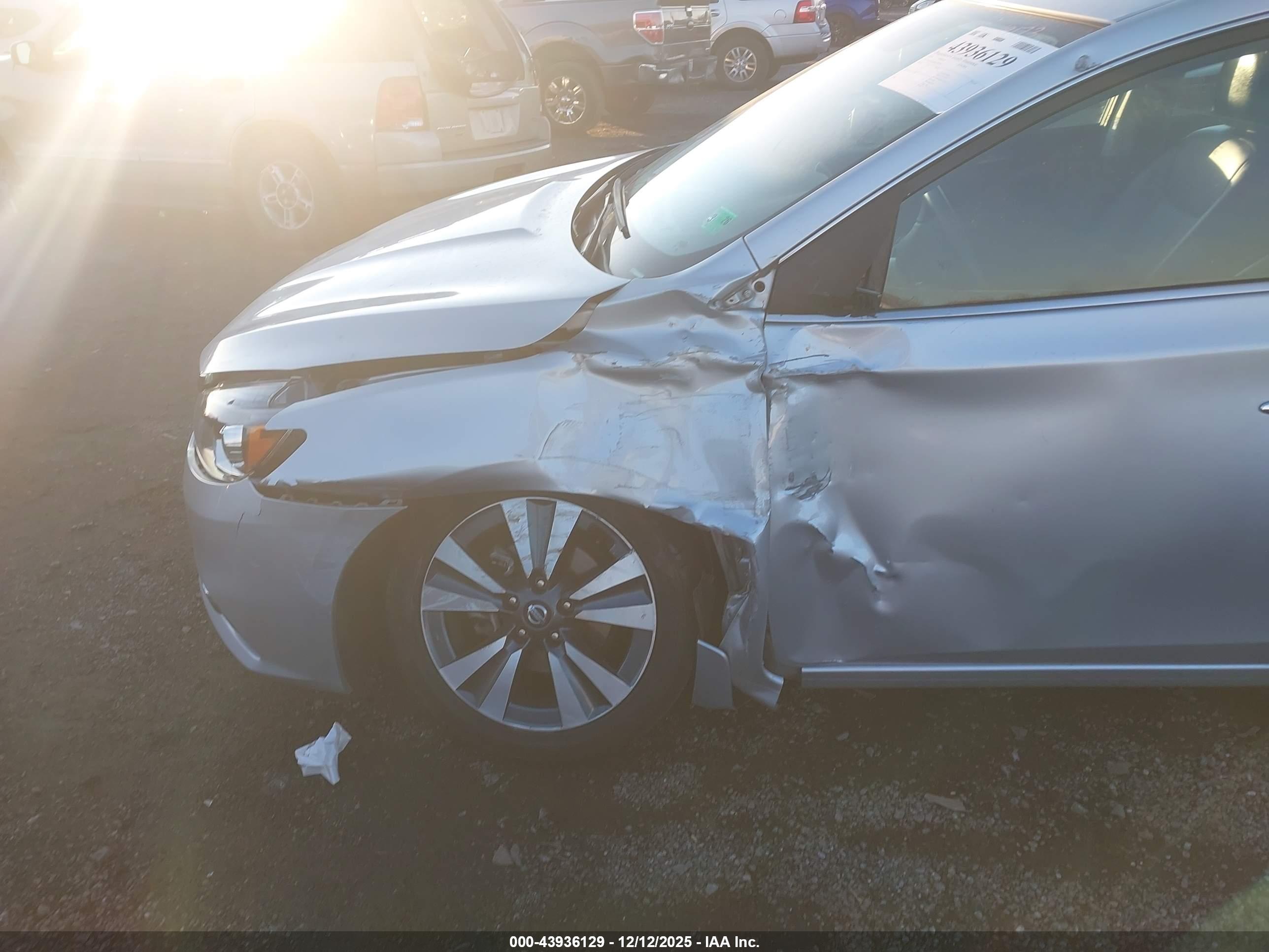 NISSAN SENTRA image 6