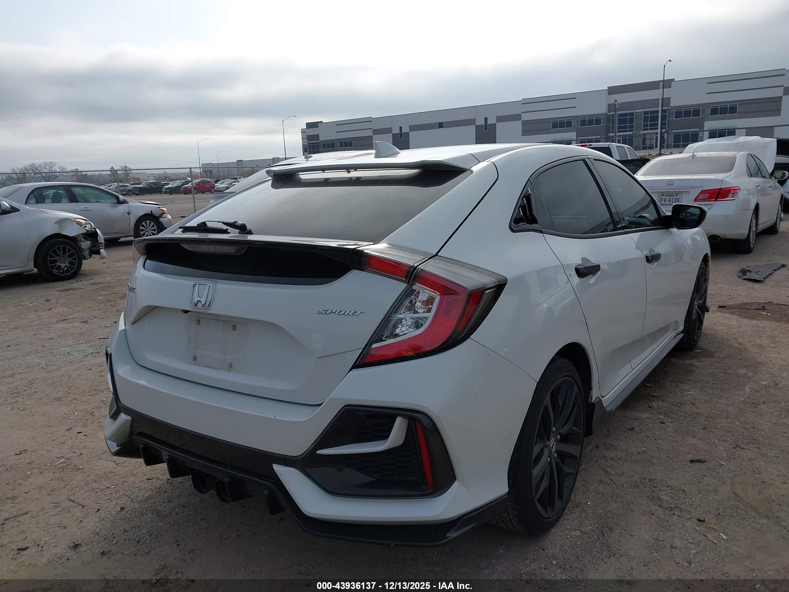 HONDA CIVIC image 4