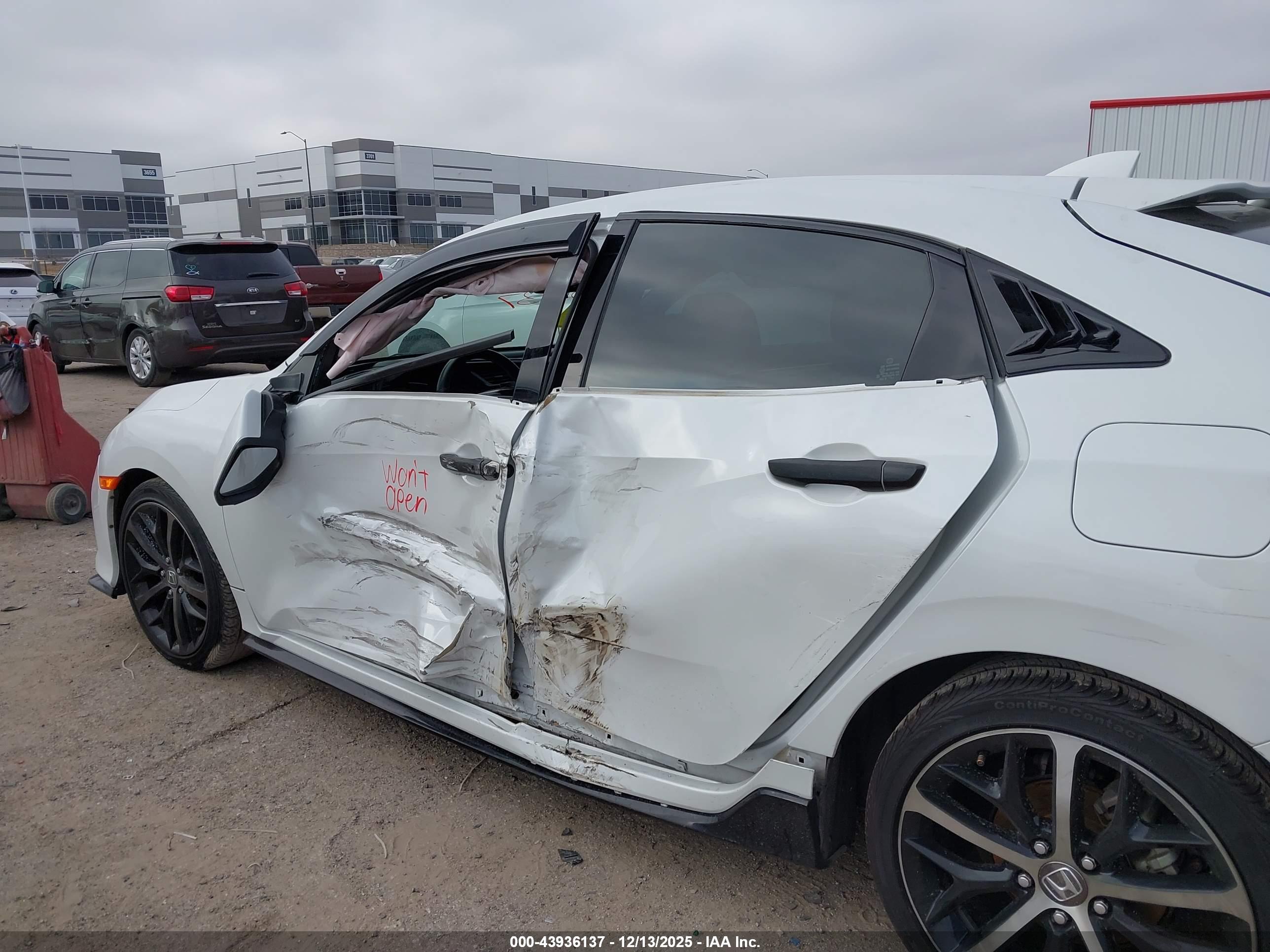 HONDA CIVIC image 6