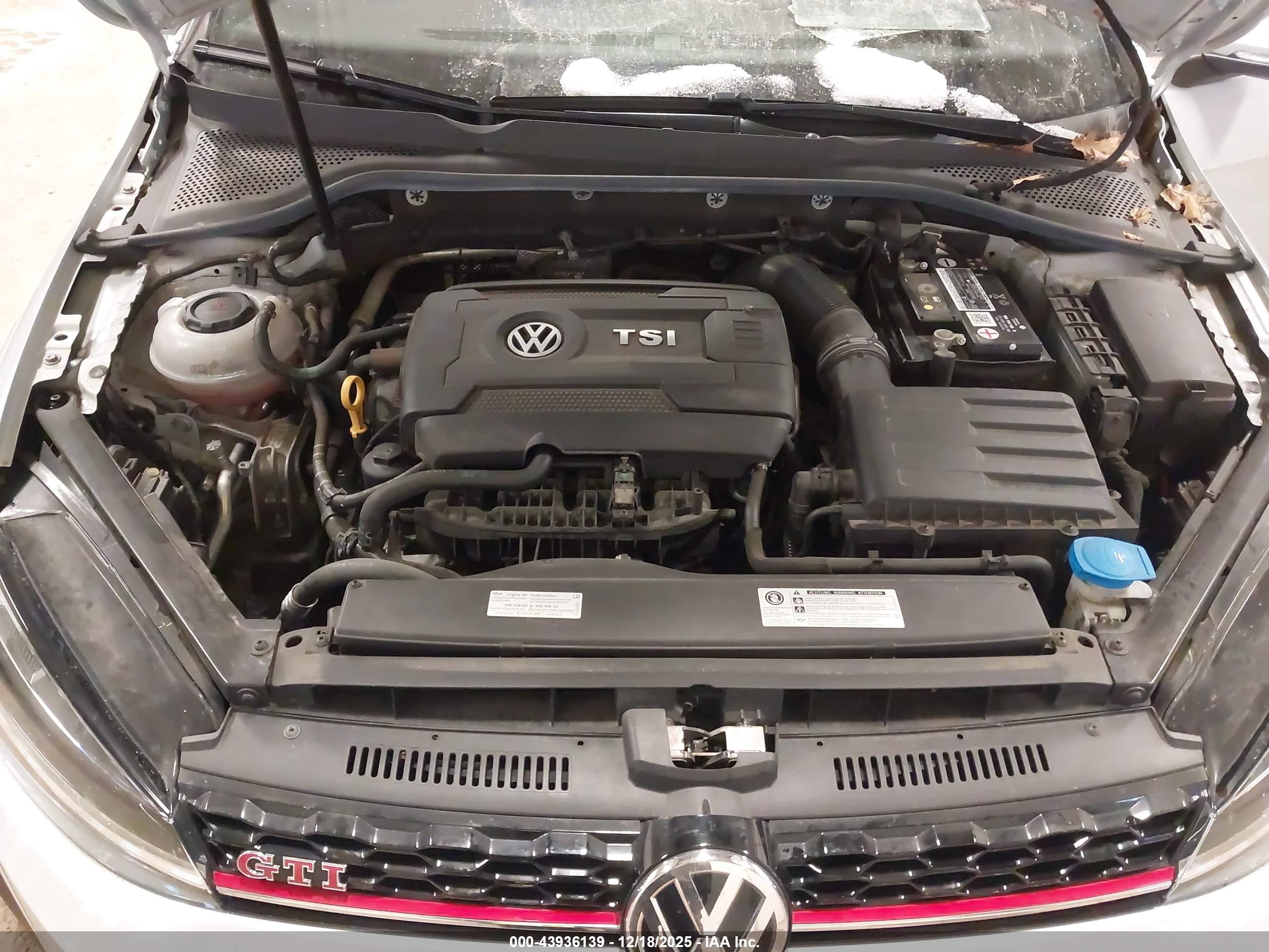 VOLKSWAGEN GOLF image 10