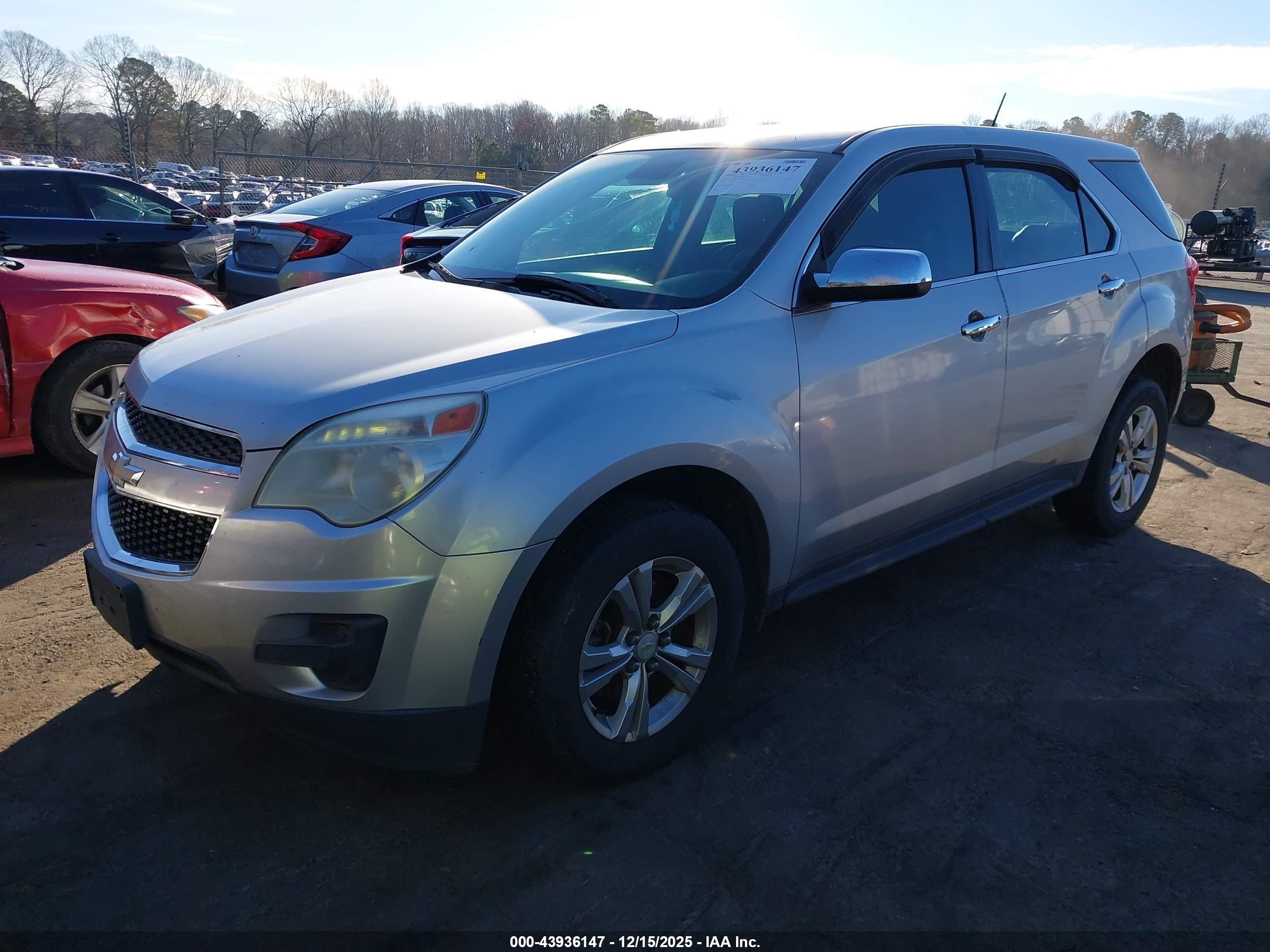 CHEVROLET EQUINOX image 2