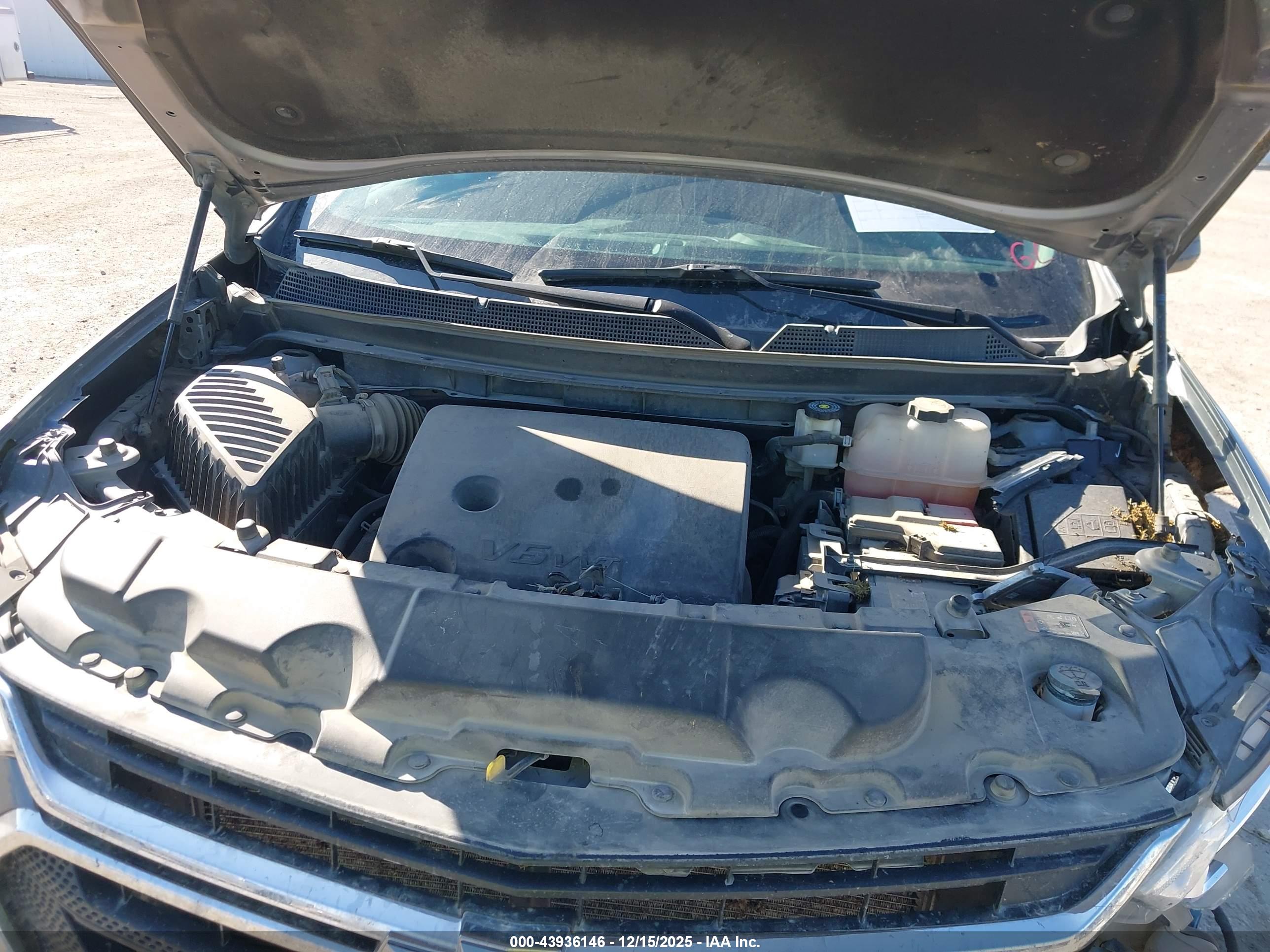 CHEVROLET TRAVERSE image 10