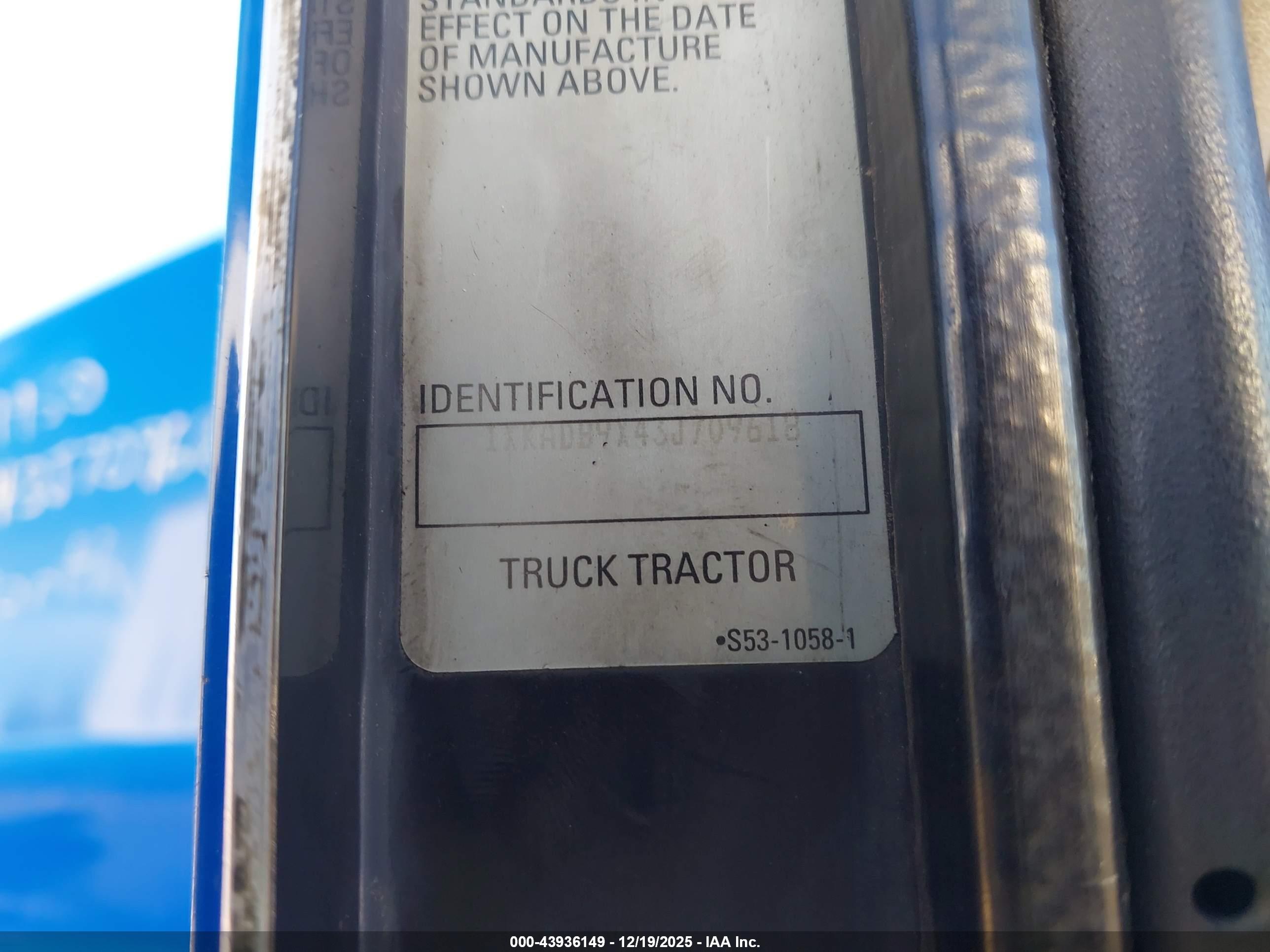 KENWORTH CONSTRUCTION image 9