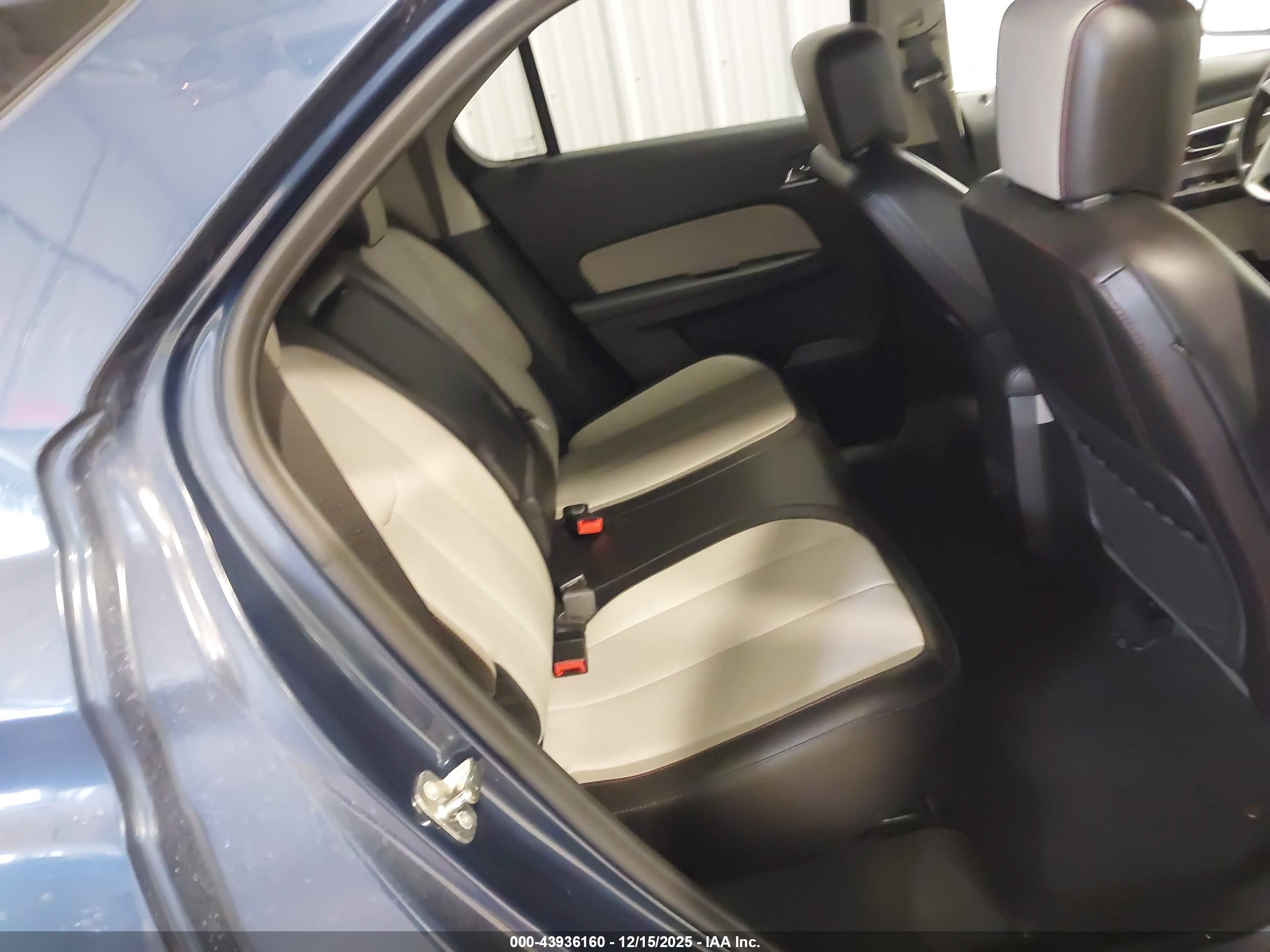 CHEVROLET EQUINOX image 8