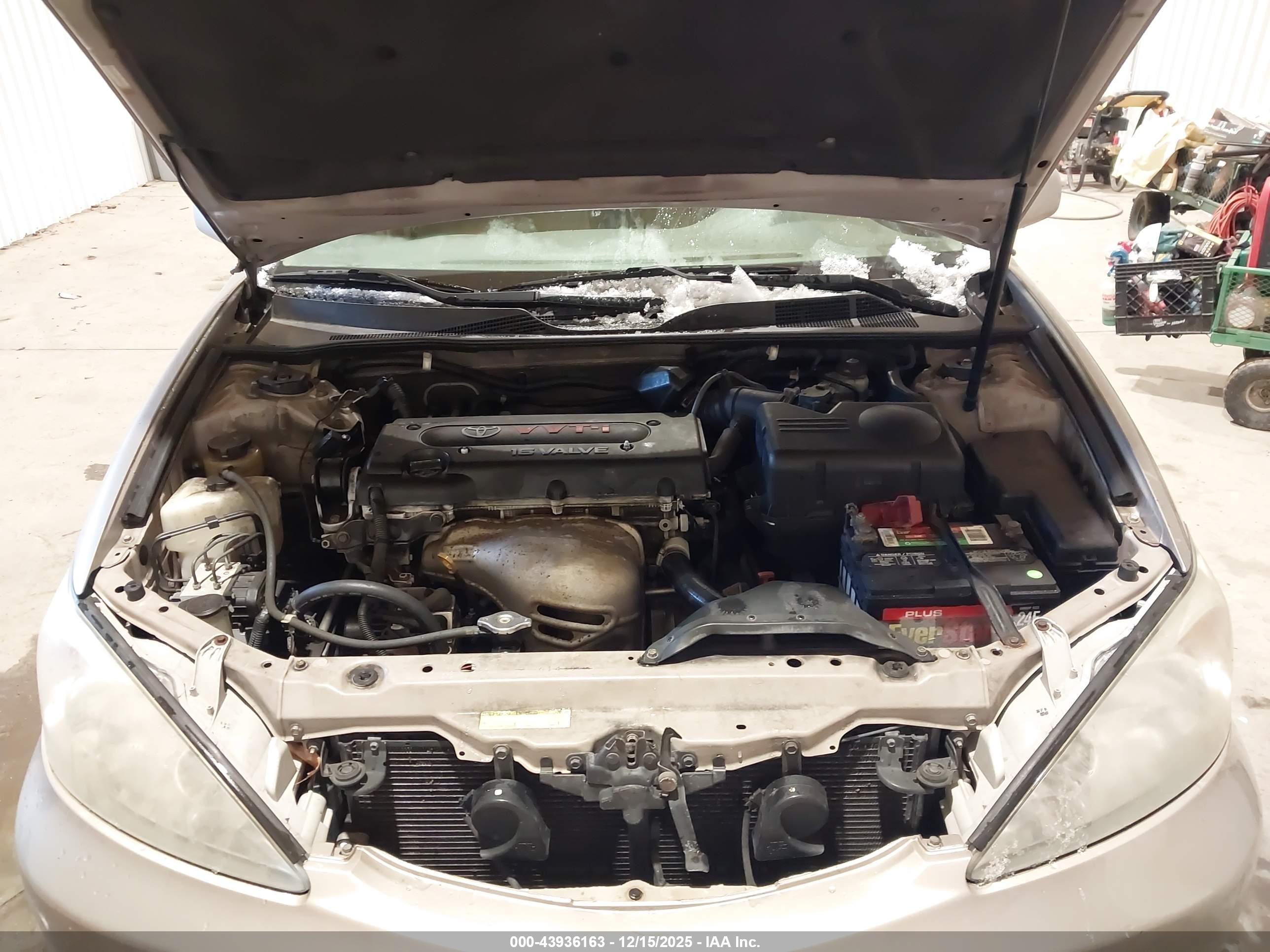 TOYOTA CAMRY image 10
