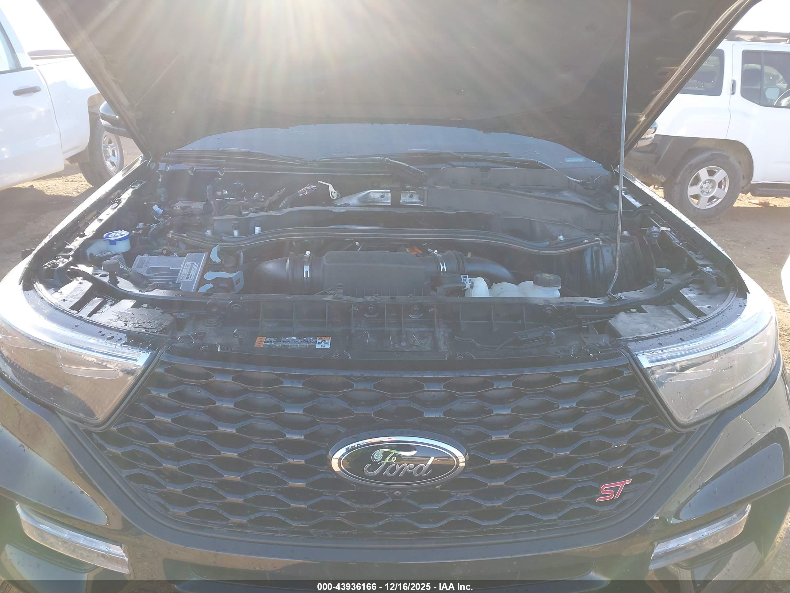 FORD EXPLORER image 10