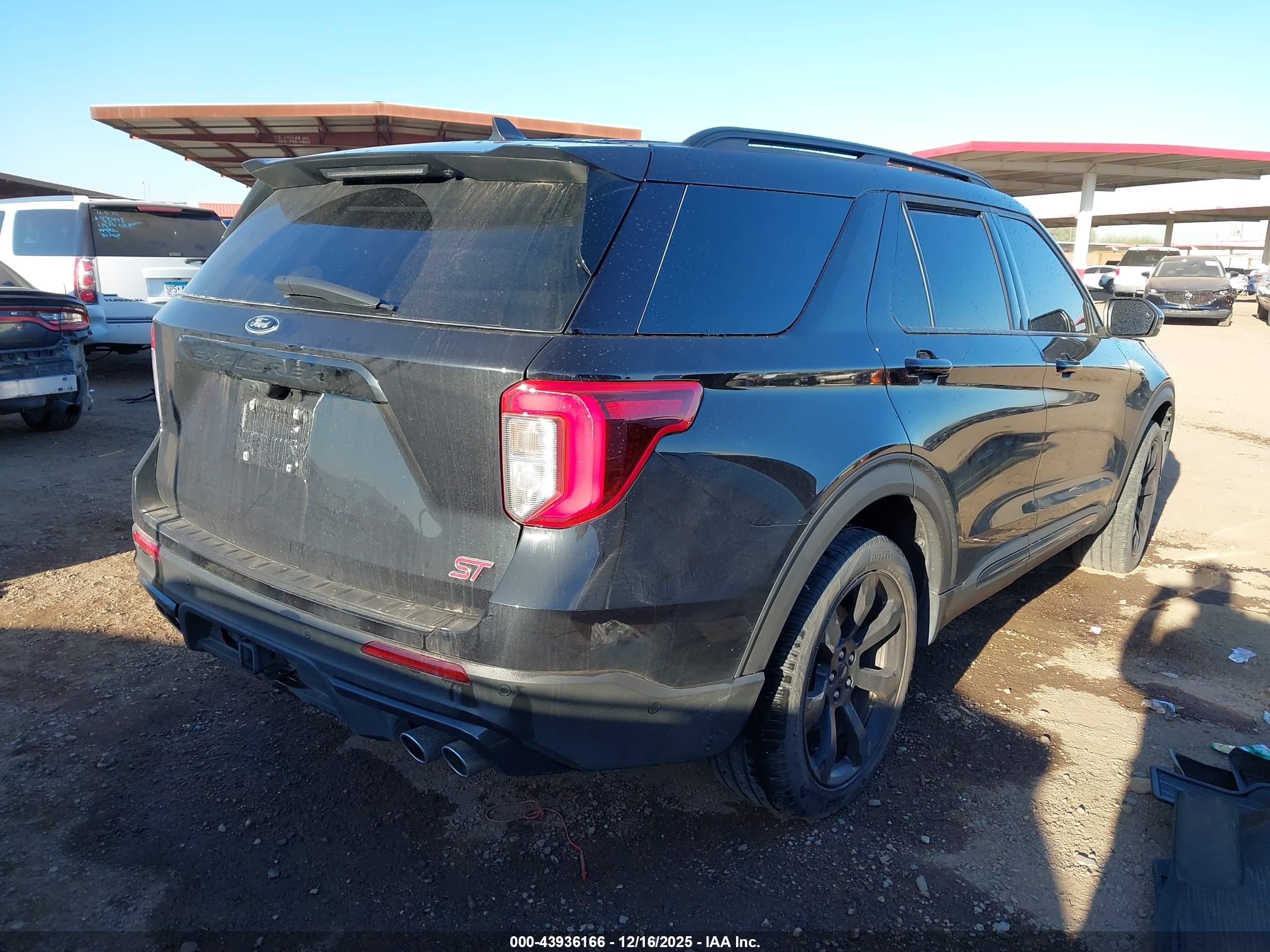 FORD EXPLORER image 4