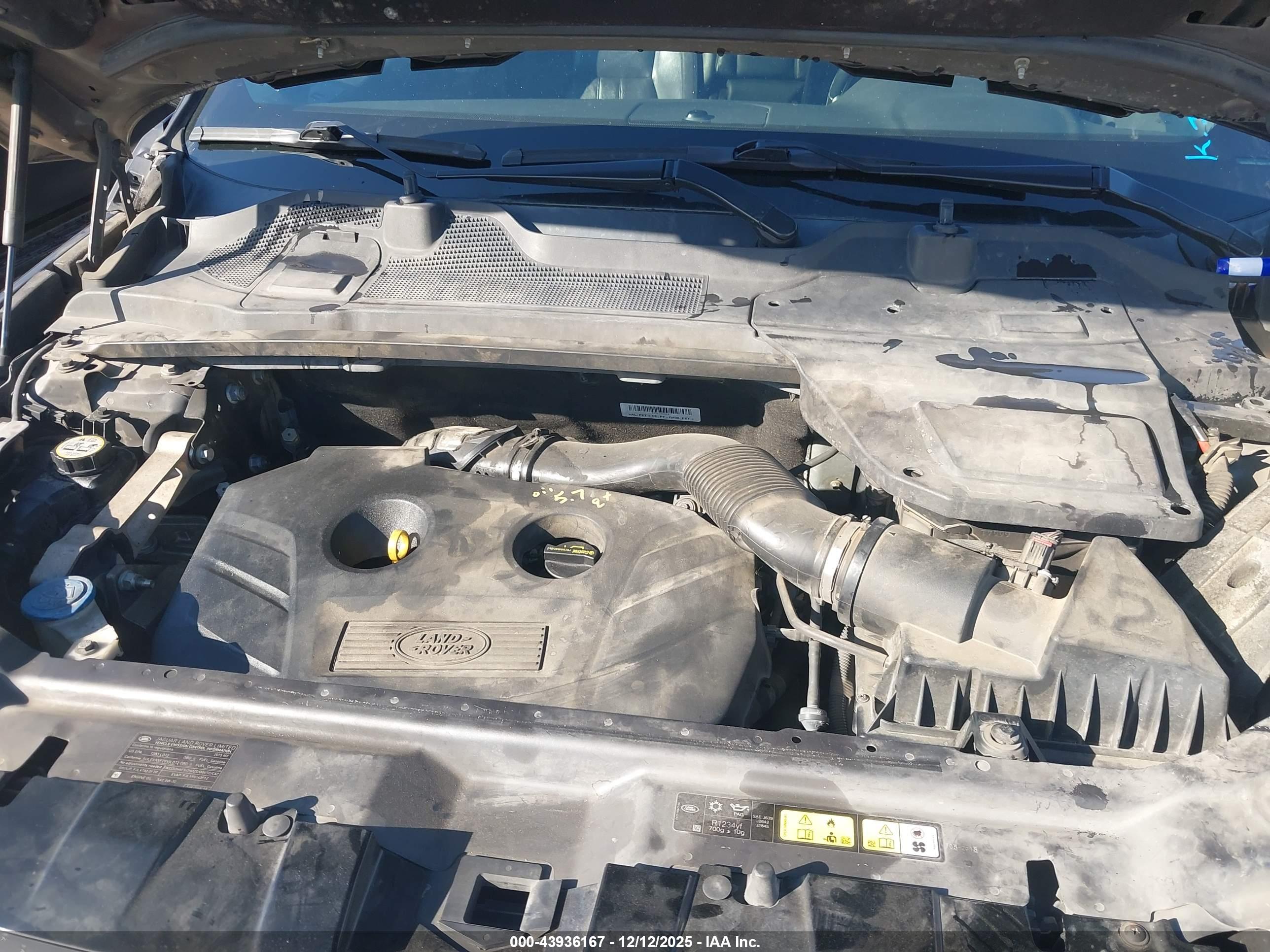 LAND ROVER image 10