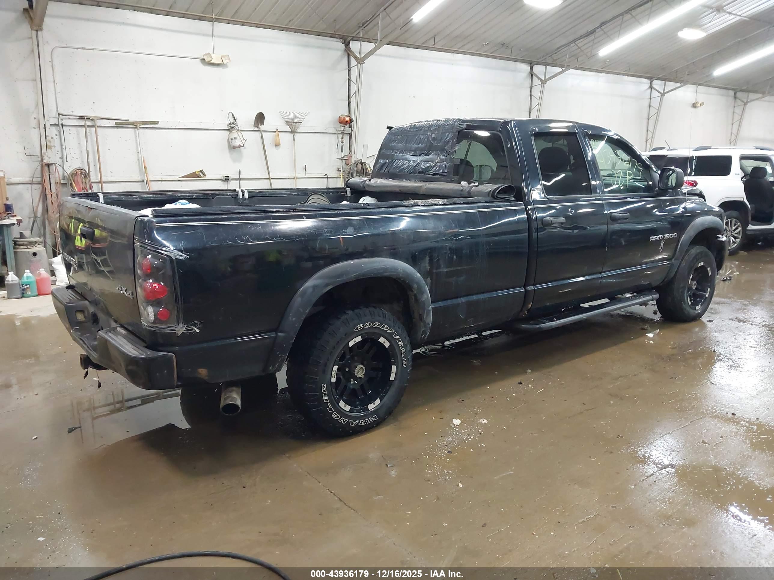 DODGE RAM image 4