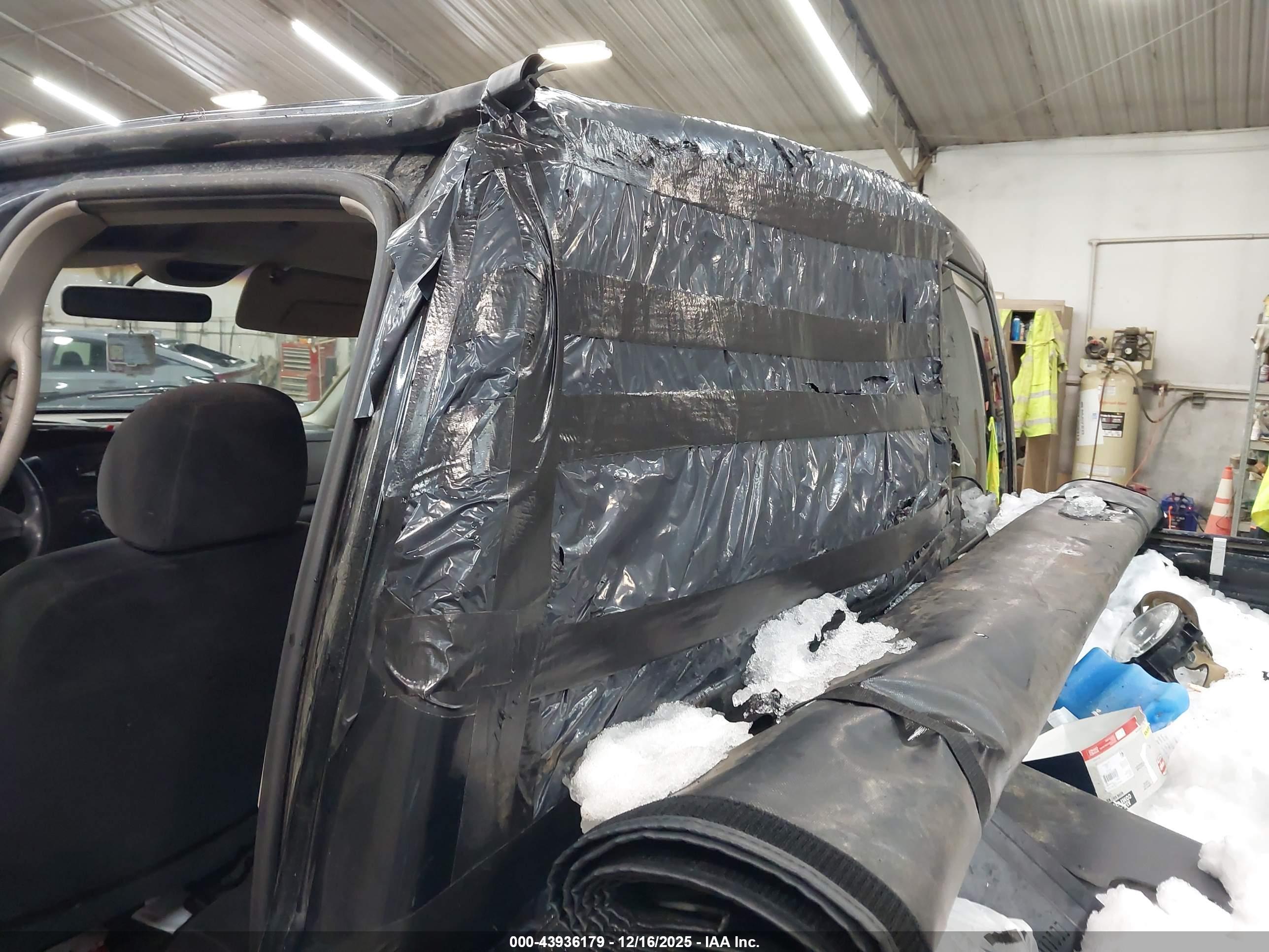 DODGE RAM image 6