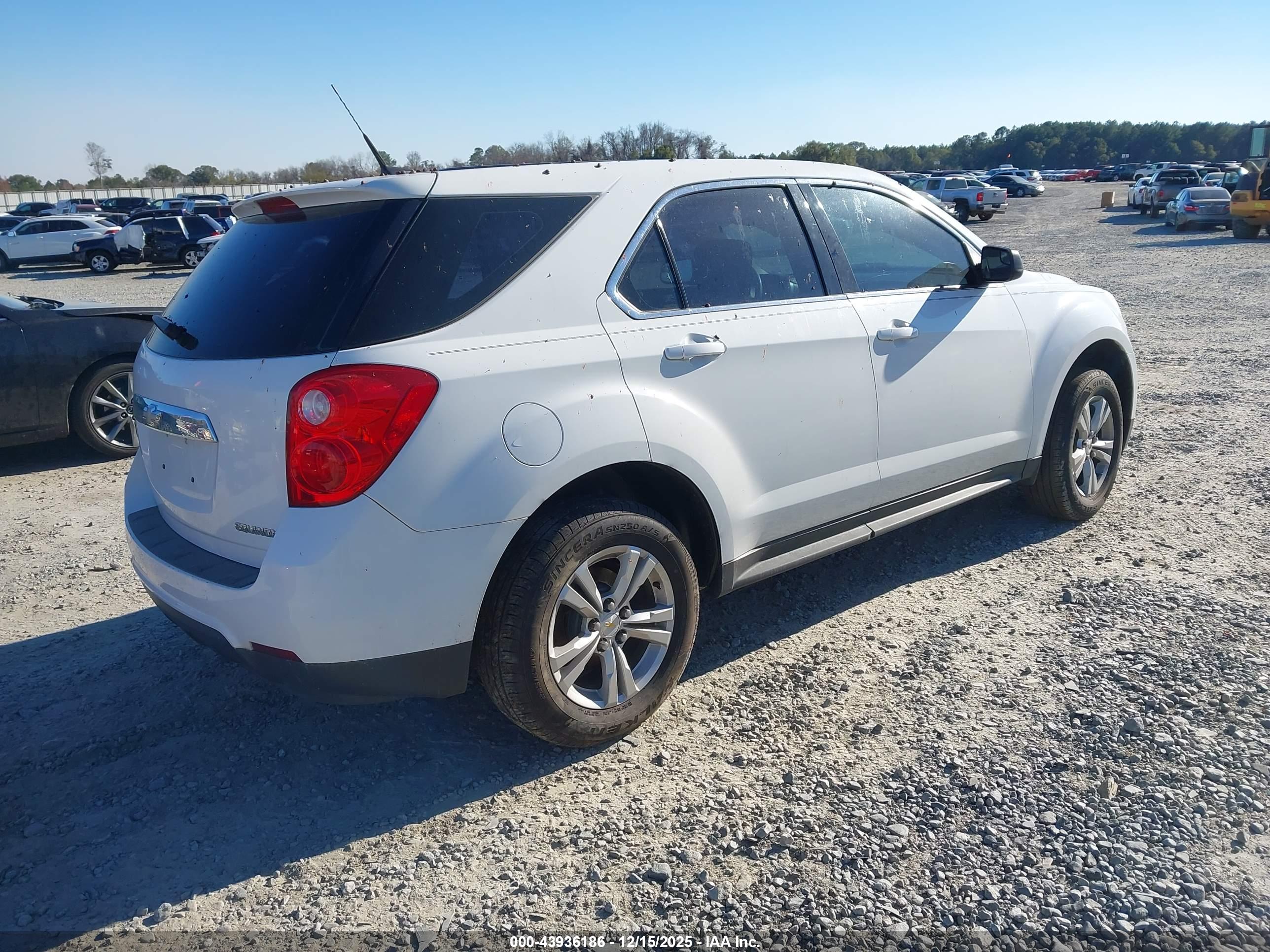 CHEVROLET EQUINOX image 4