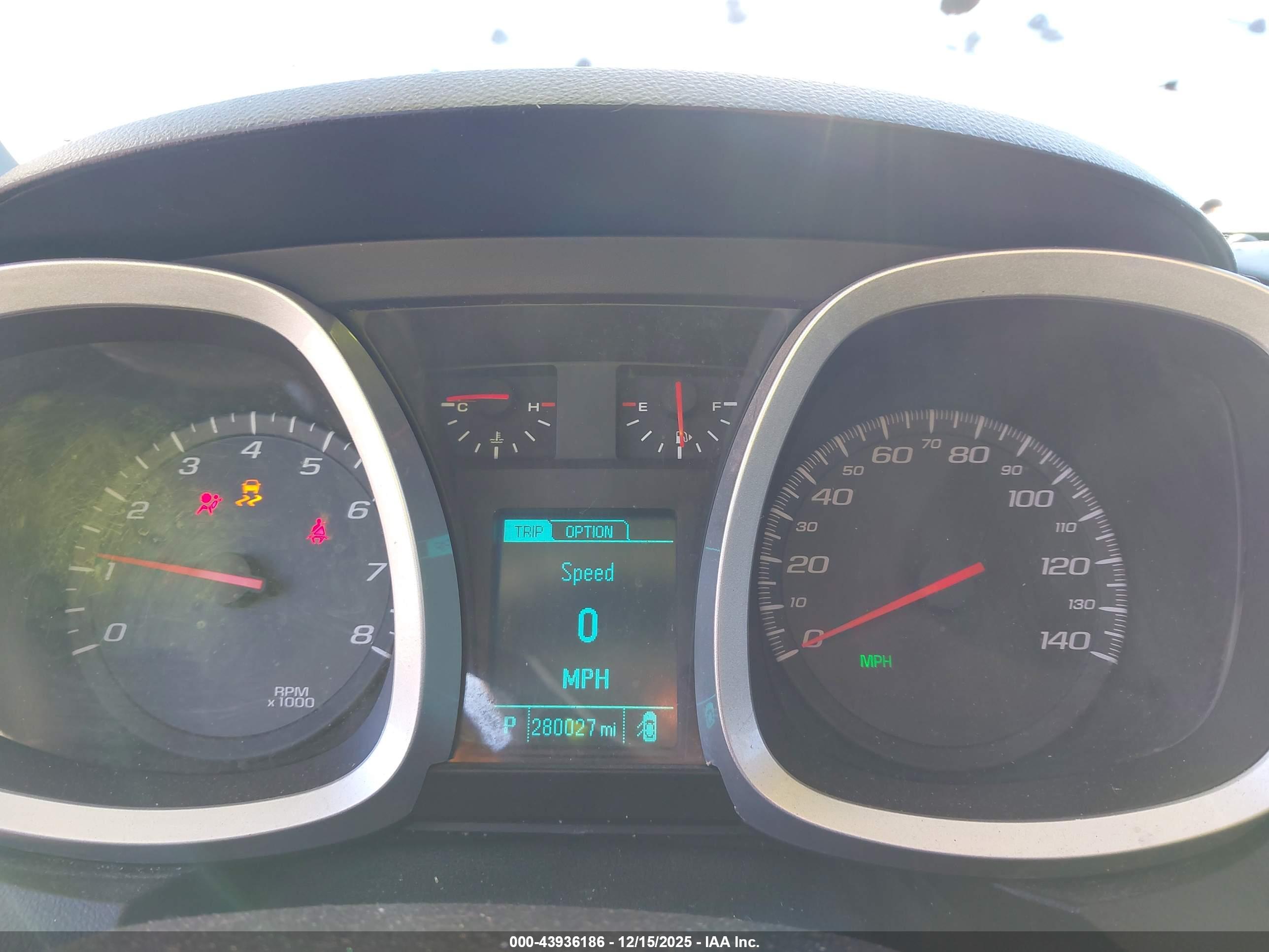 CHEVROLET EQUINOX image 7