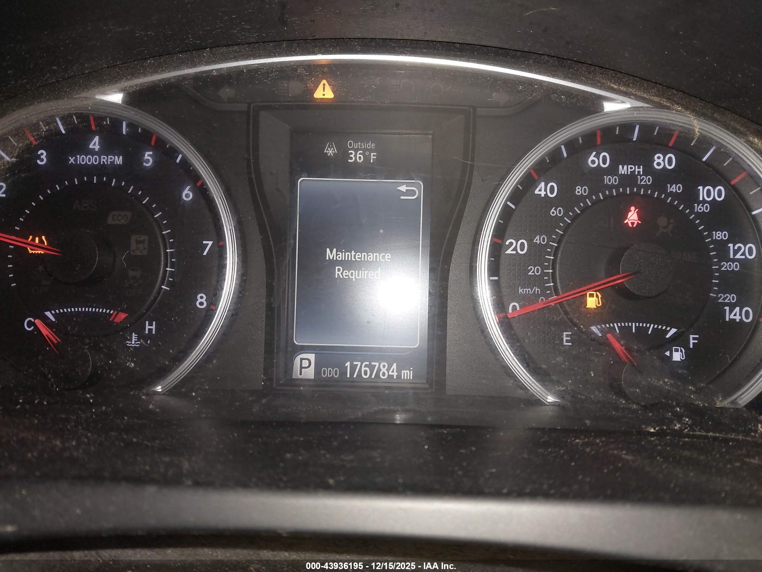 TOYOTA CAMRY image 7