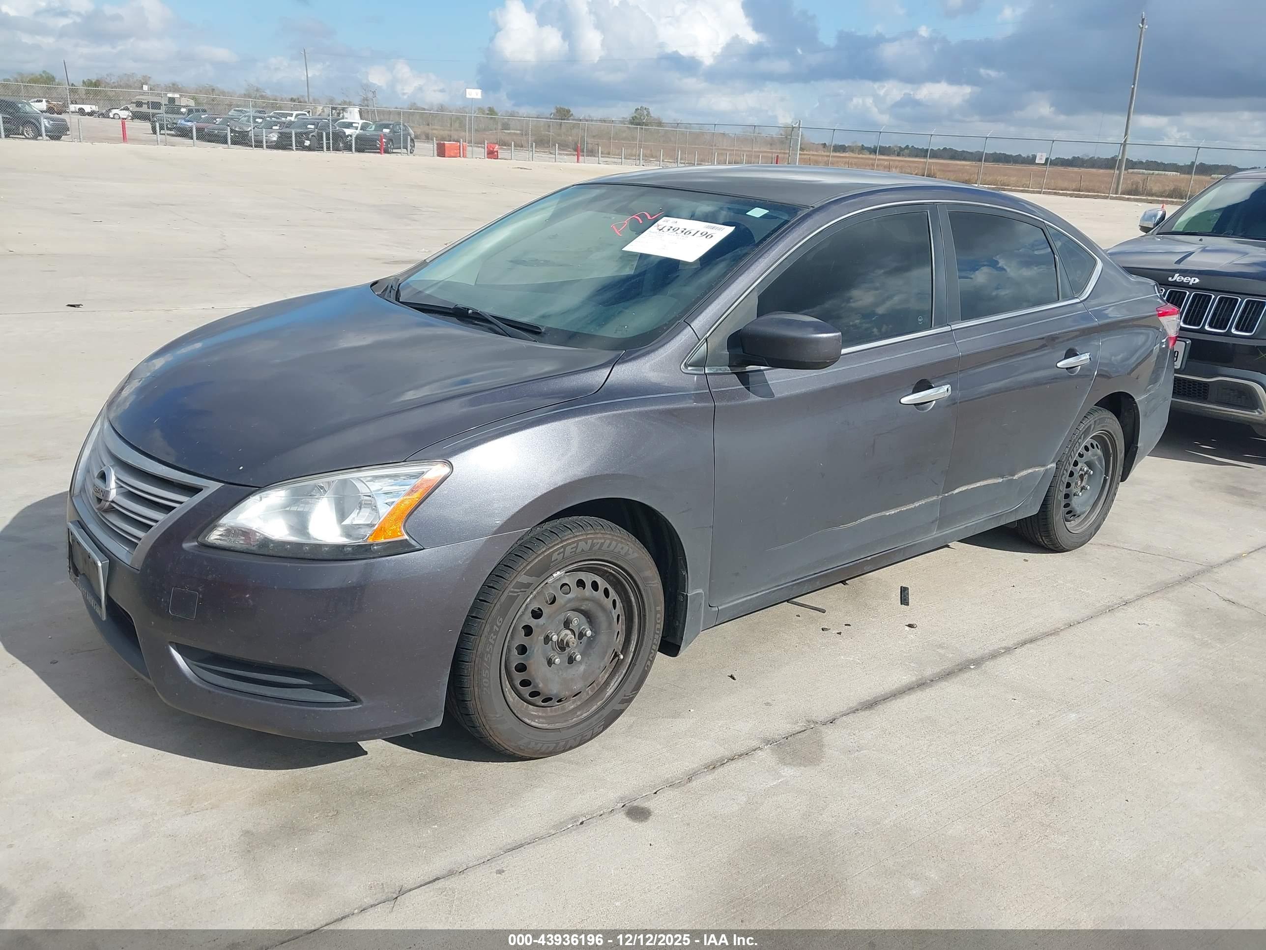 NISSAN SENTRA image 2