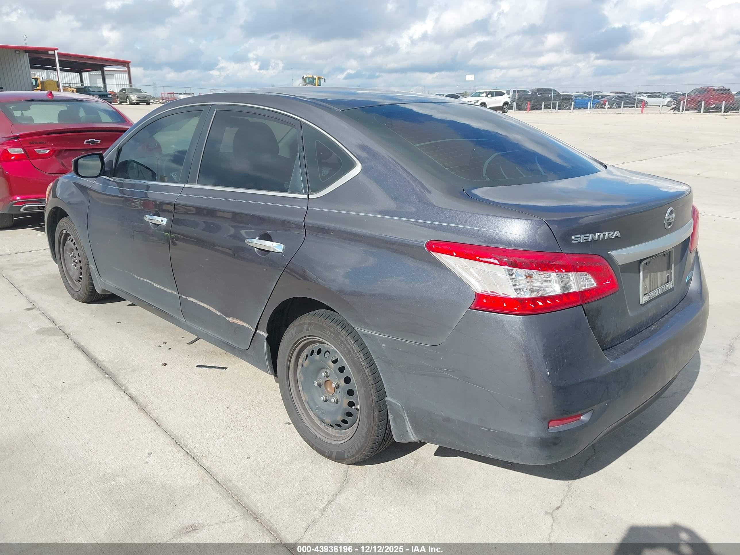 NISSAN SENTRA image 3