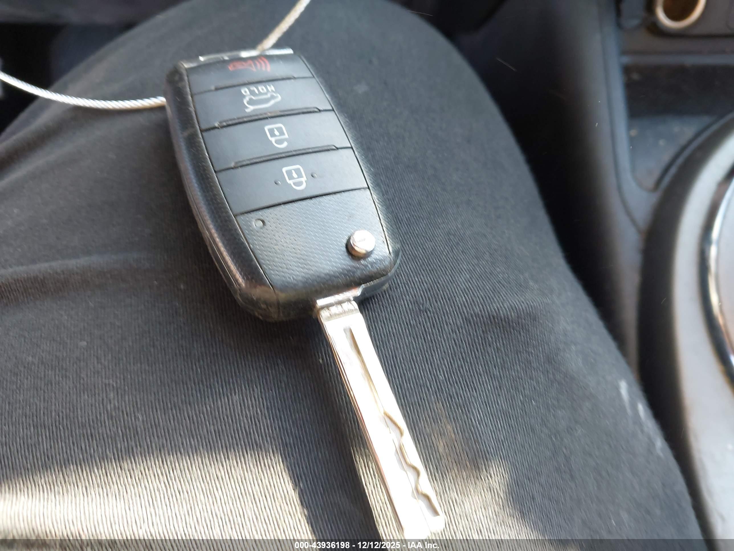 KIA SPORTAGE image 11
