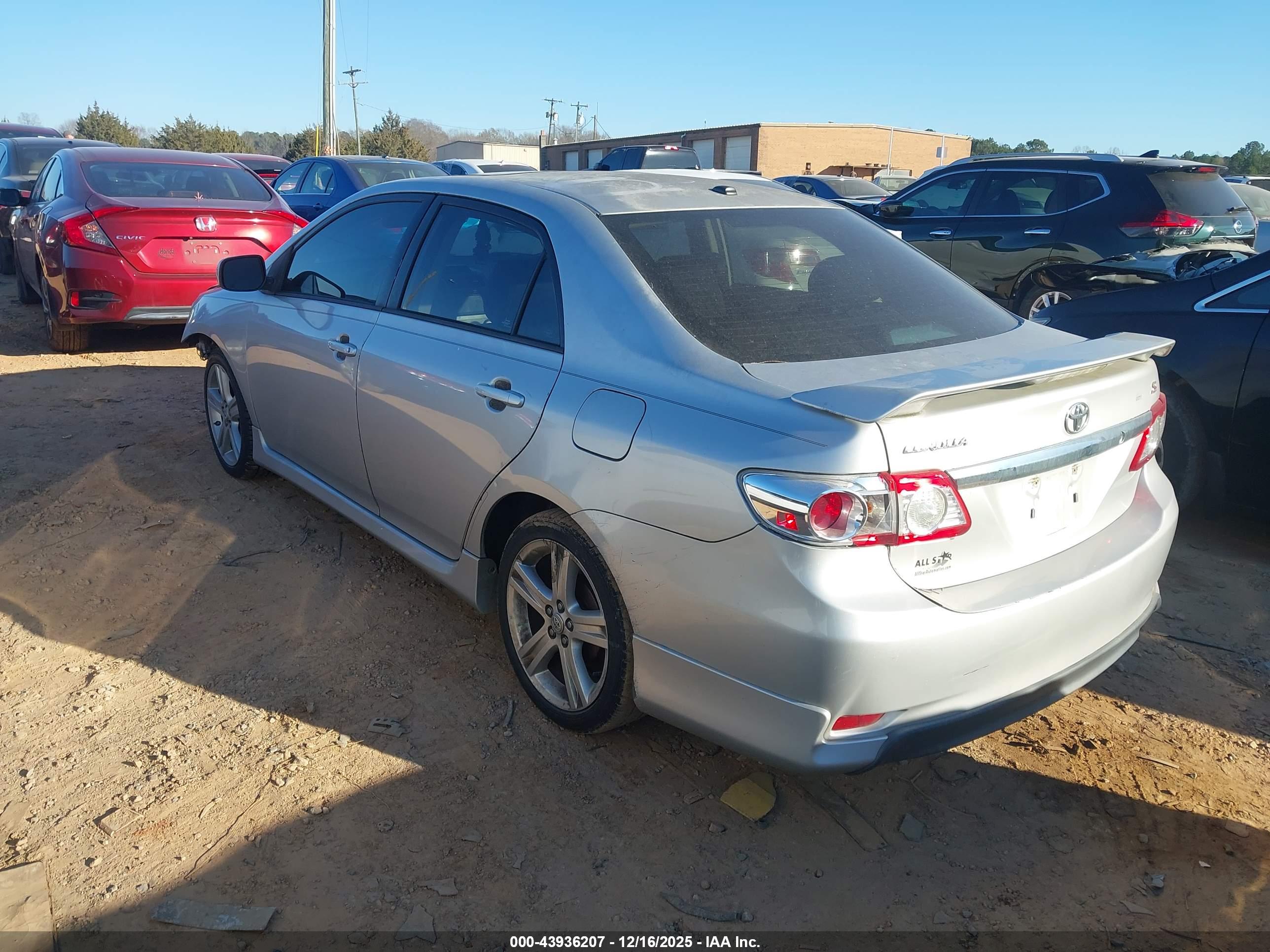 TOYOTA COROLLA image 3