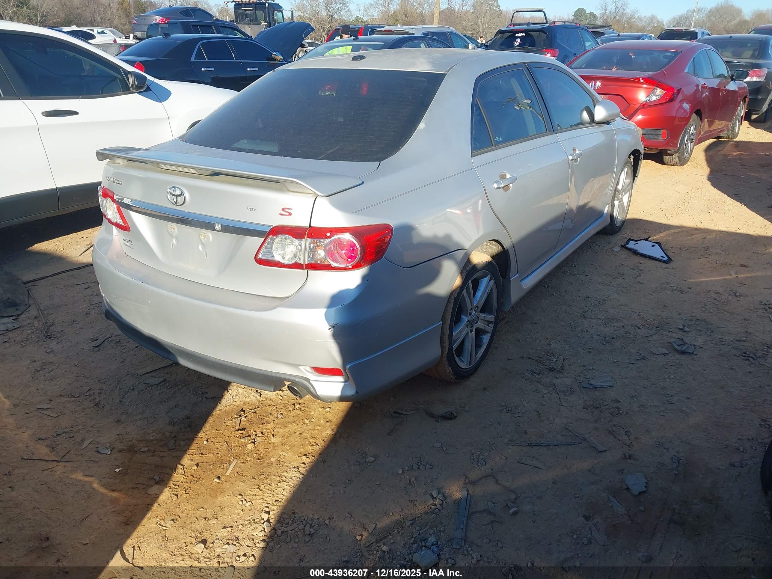 TOYOTA COROLLA image 4