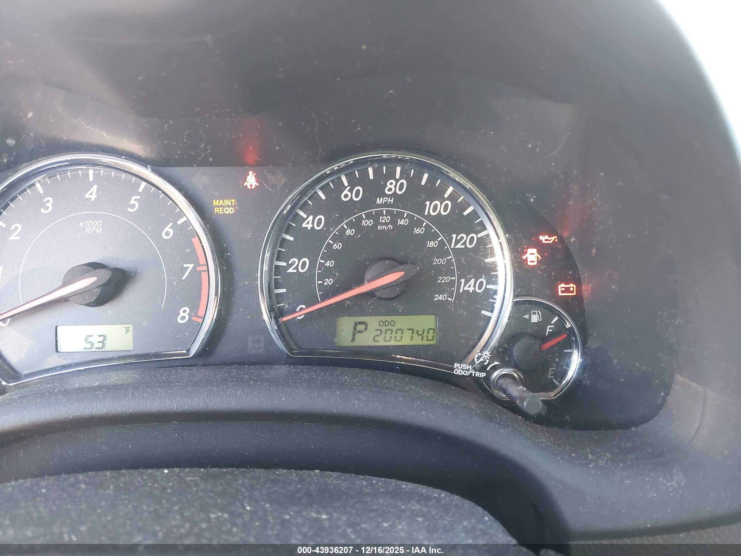 TOYOTA COROLLA image 7