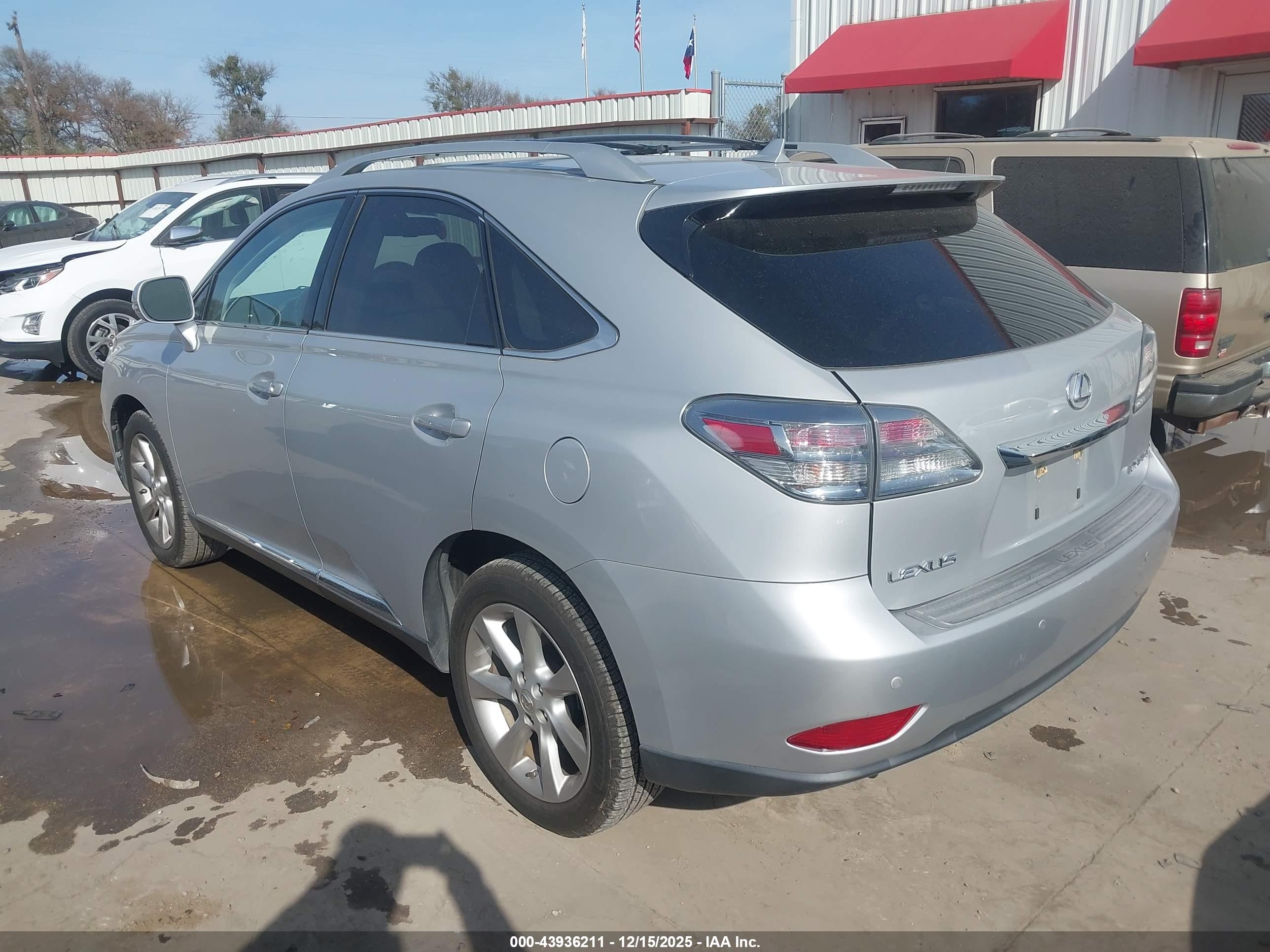 LEXUS RX image 3