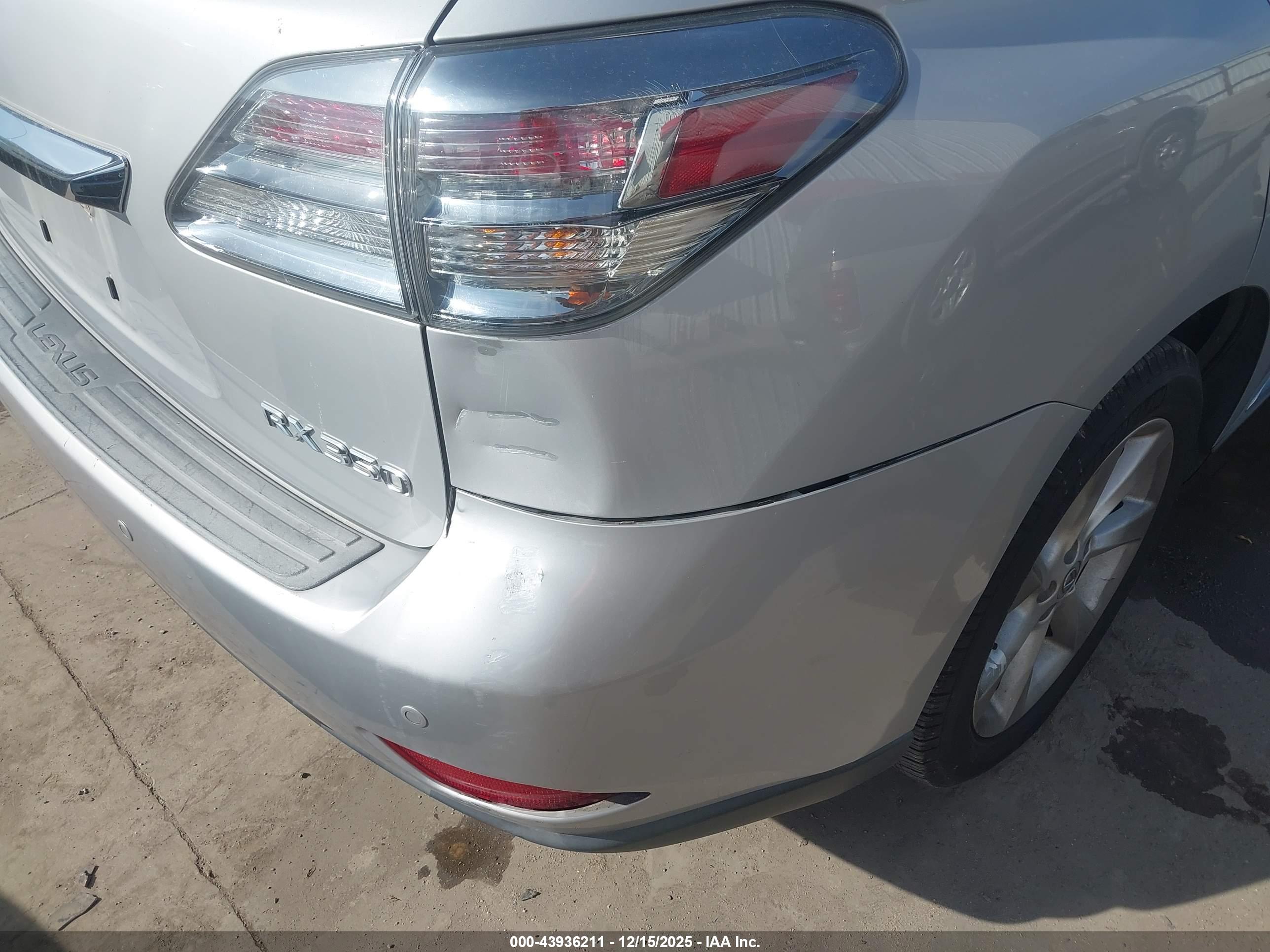 LEXUS RX image 6